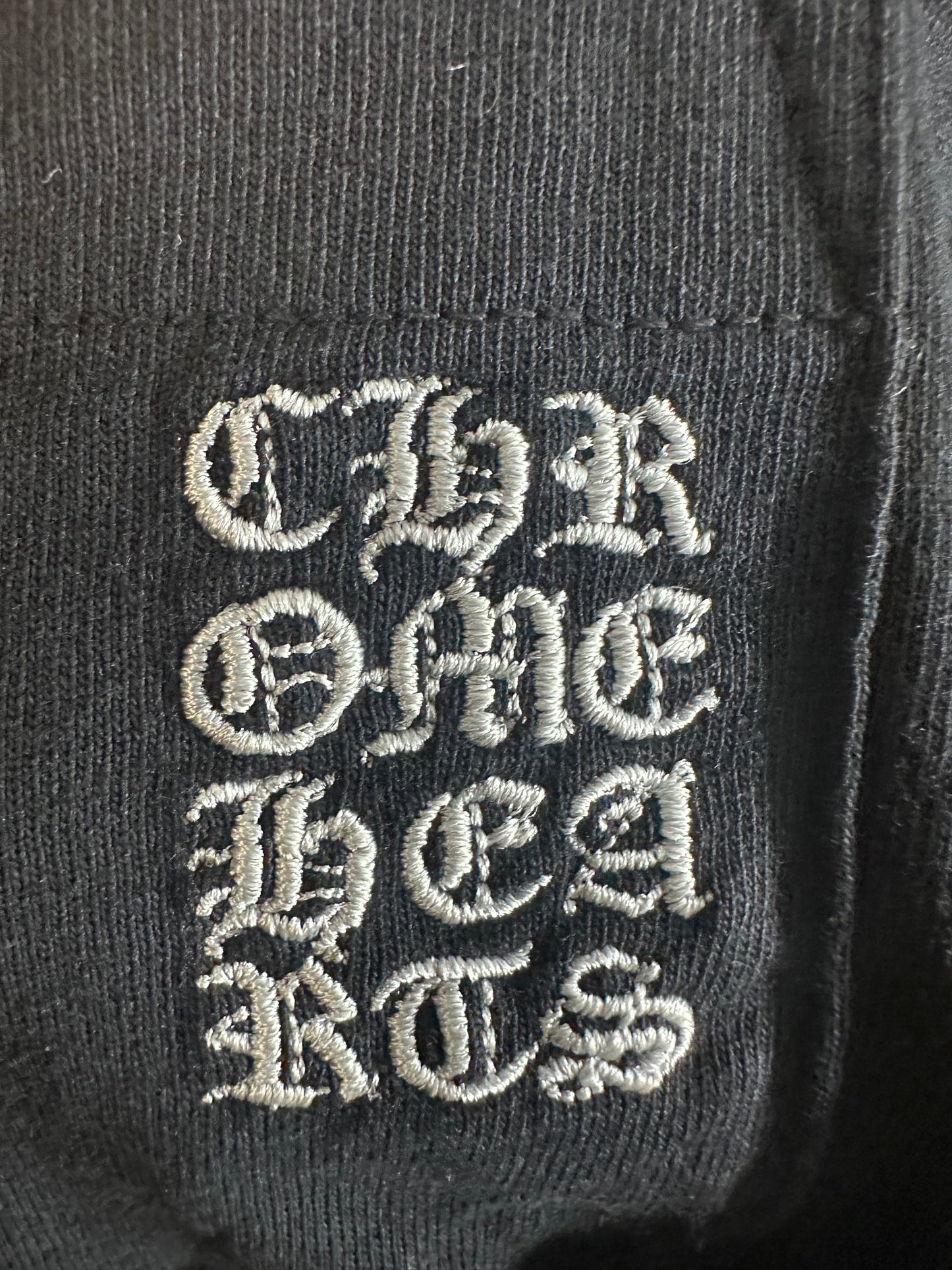 Chrome Hearts Sanskrit
Cross Embroidered T-shirt