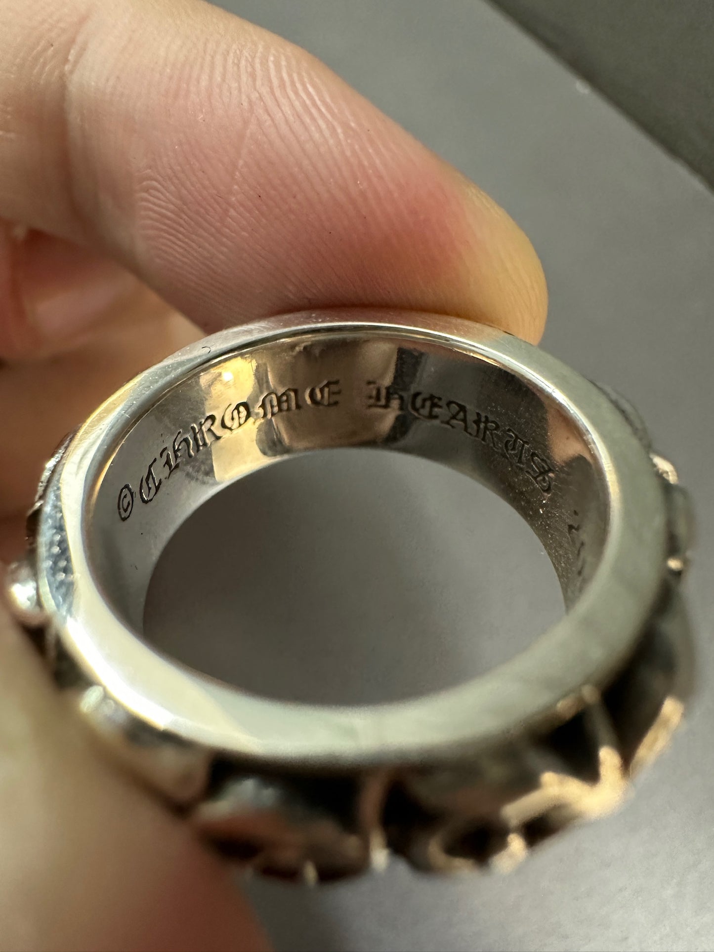 Chrome Hearts eternity vine band ring
