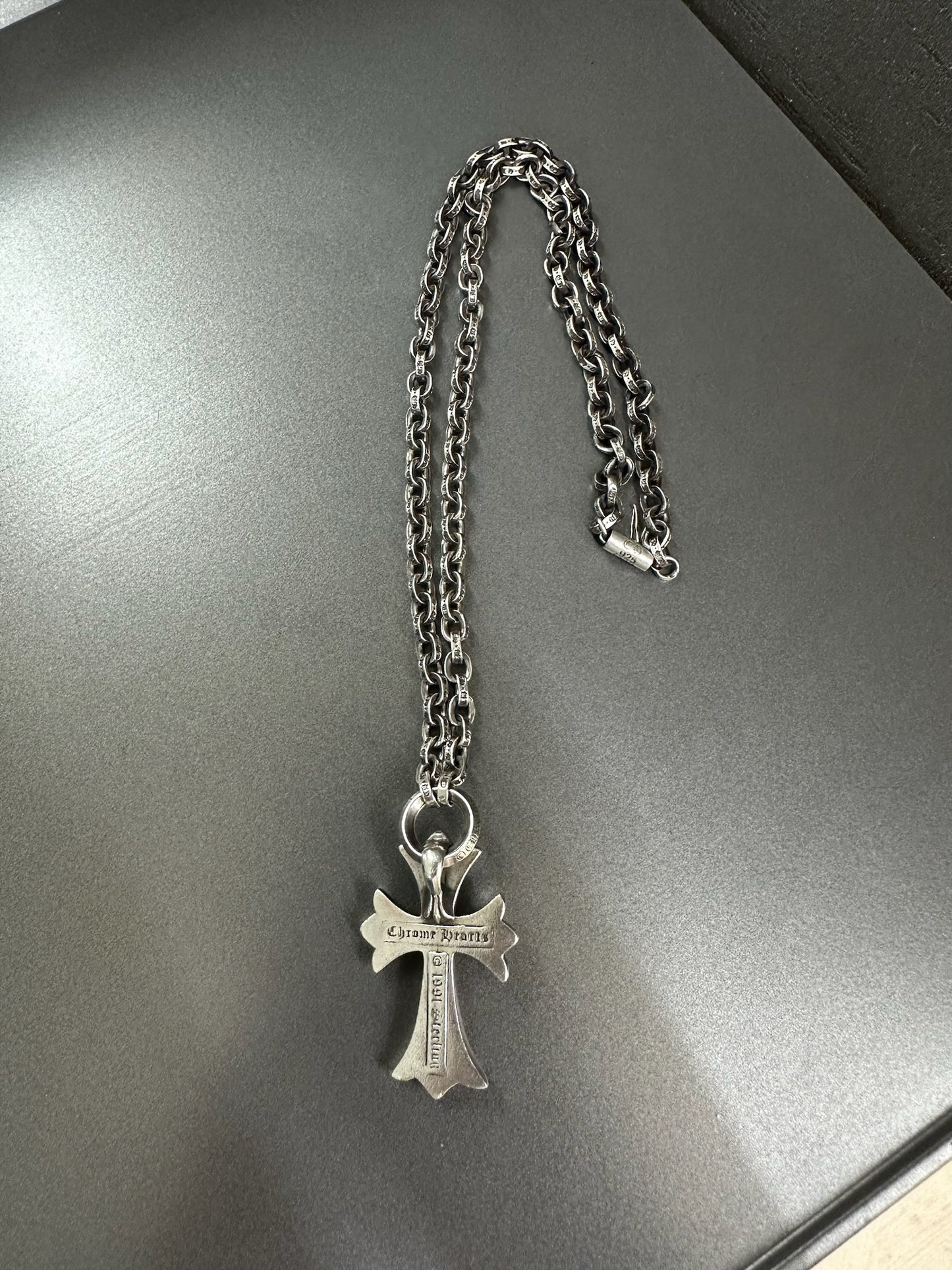 Chrome Hearts Cross pendant with paperchain