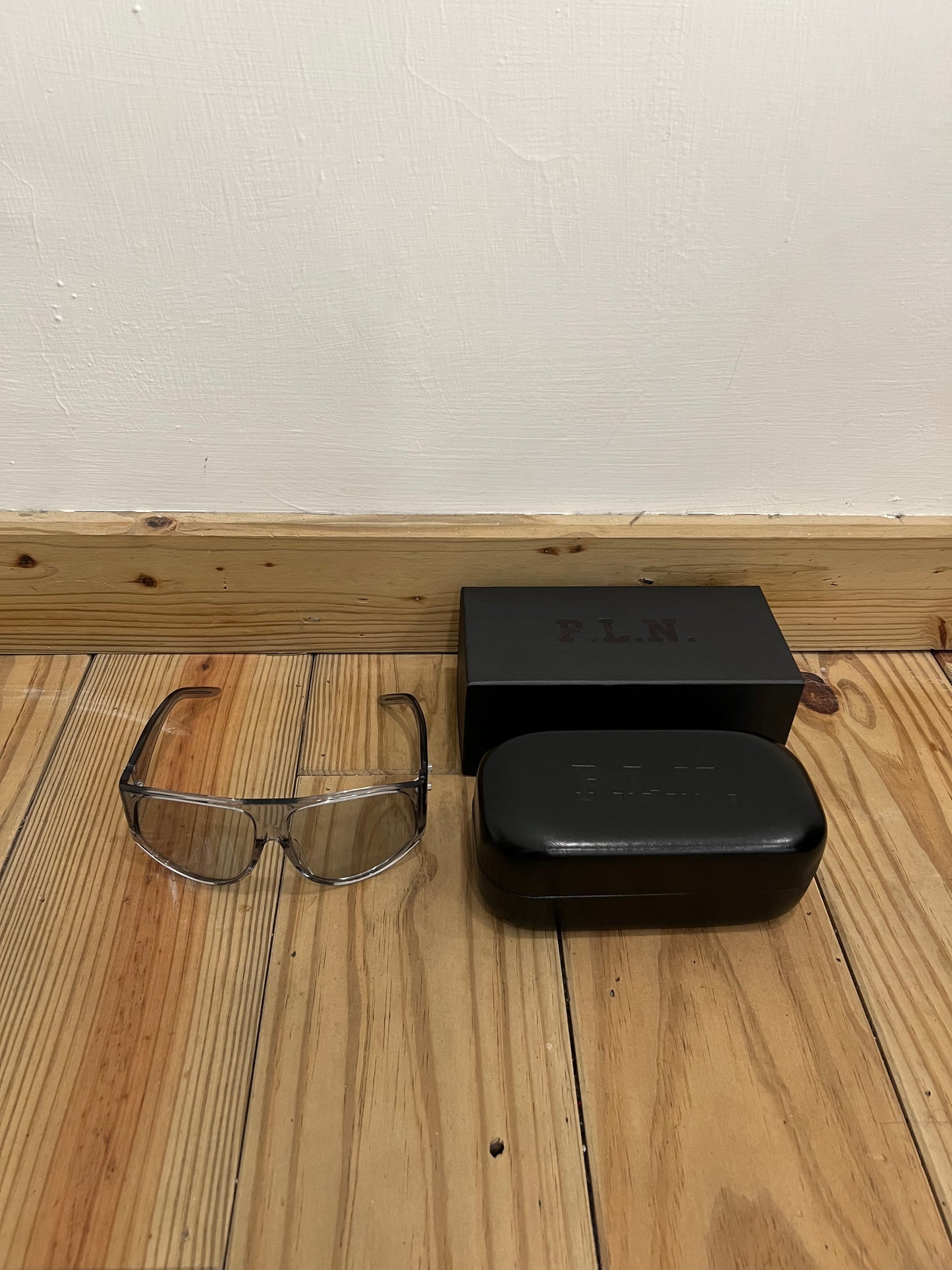 P.L.N. ORCA SEVEN SUNGLASSES - SMOKEY GREY