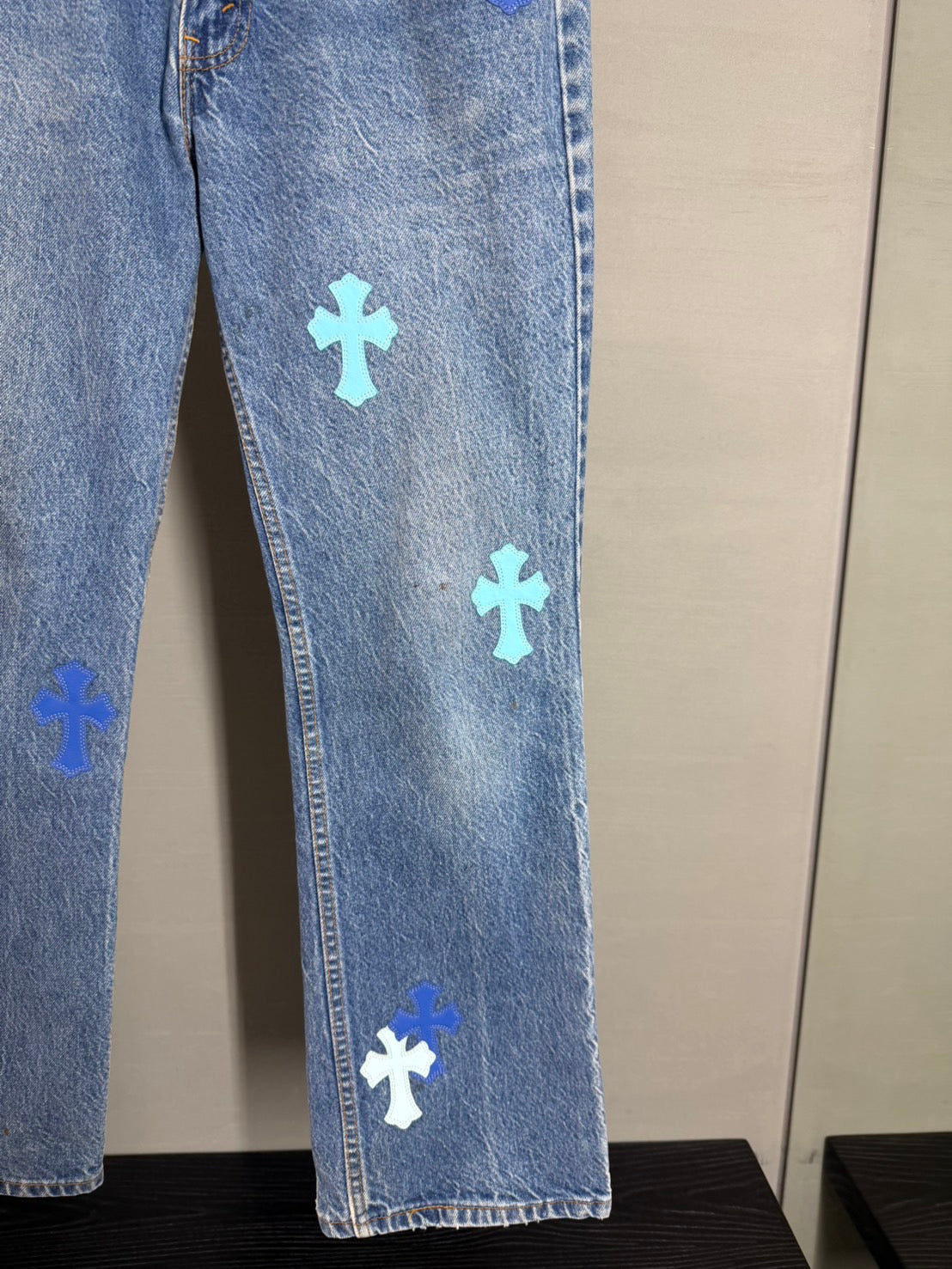 Chrome Hearts Miami Exclusive Cross Patch 517 Jeans