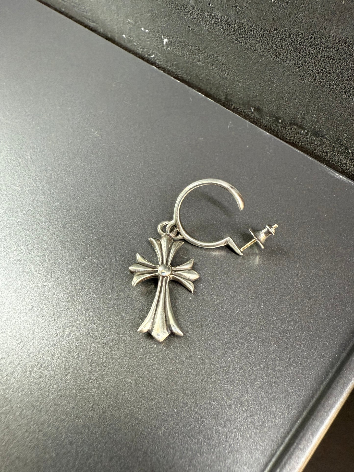 Chrome Hearts tiny pendant earring