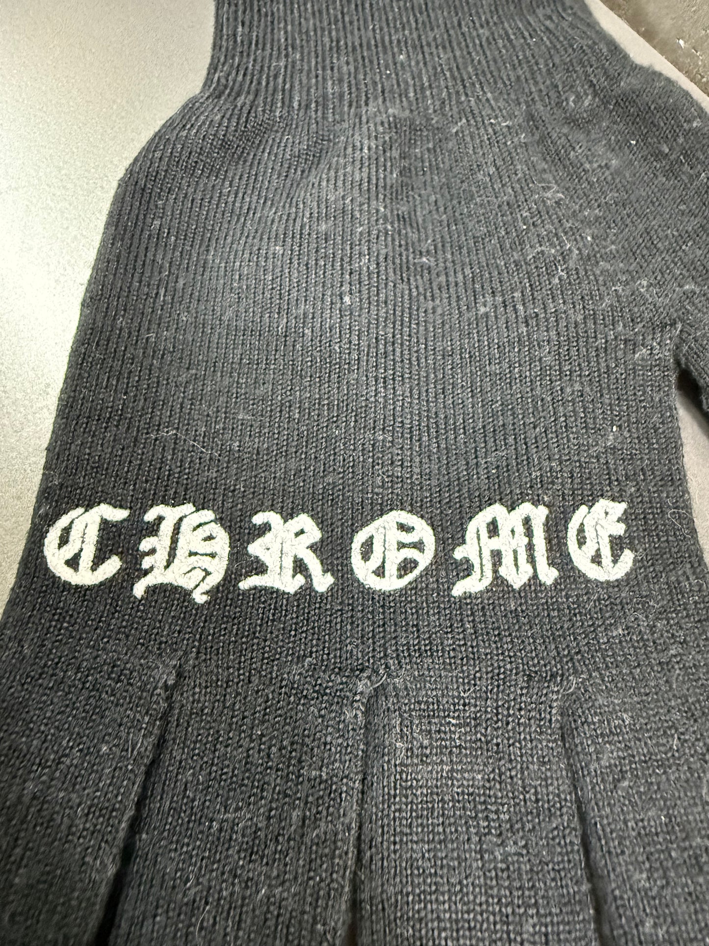 Chrome Hearts Script Cross Logo Gloves