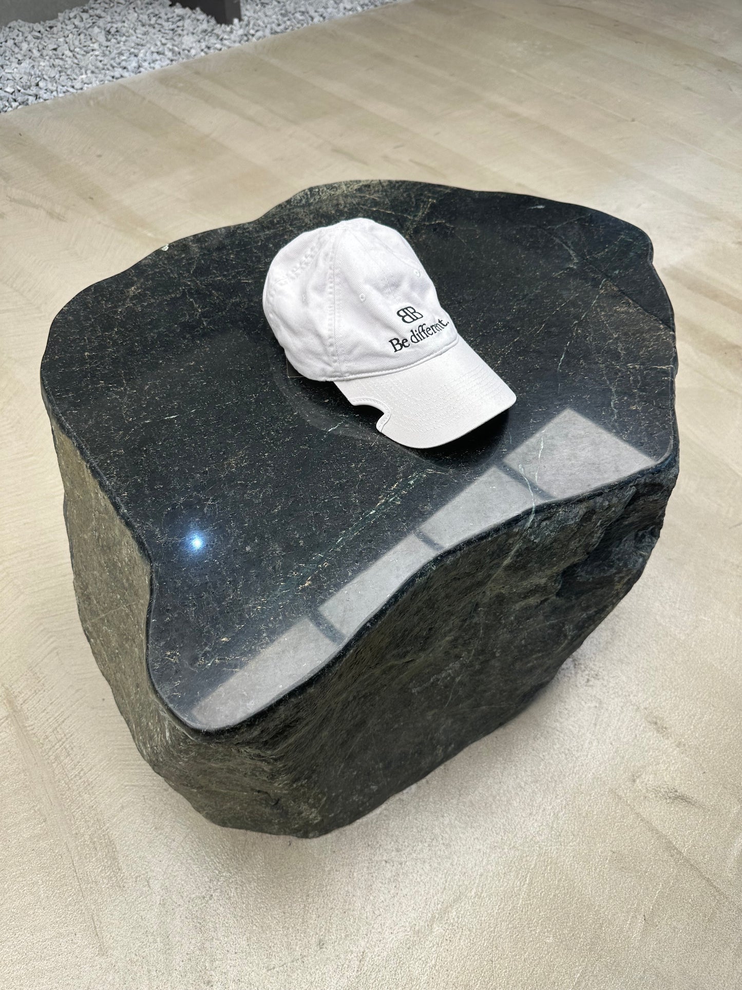 Balenciaga Be Different BB Cap