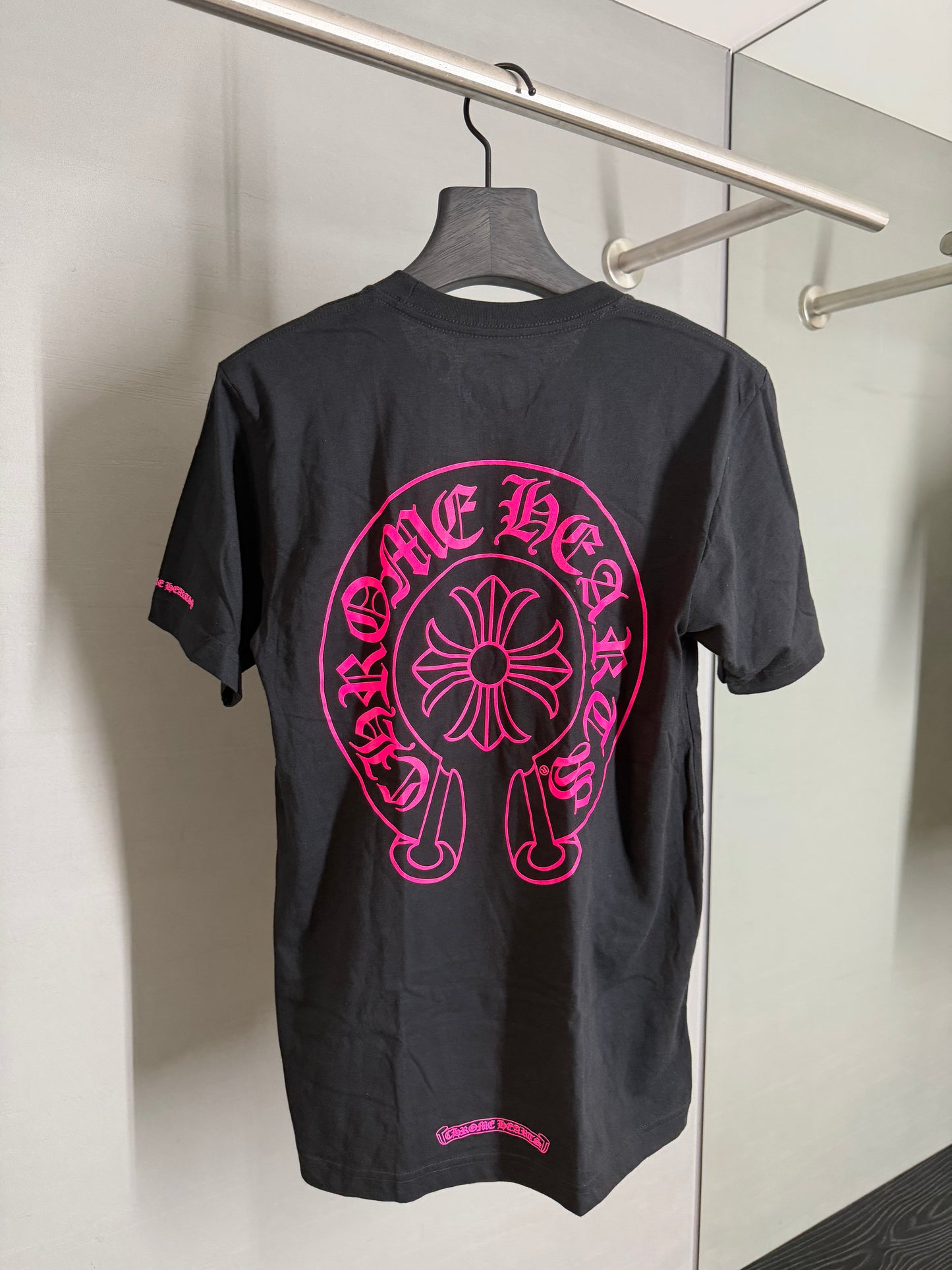 Chrome Hearts Pink Horseshoe T-shirt