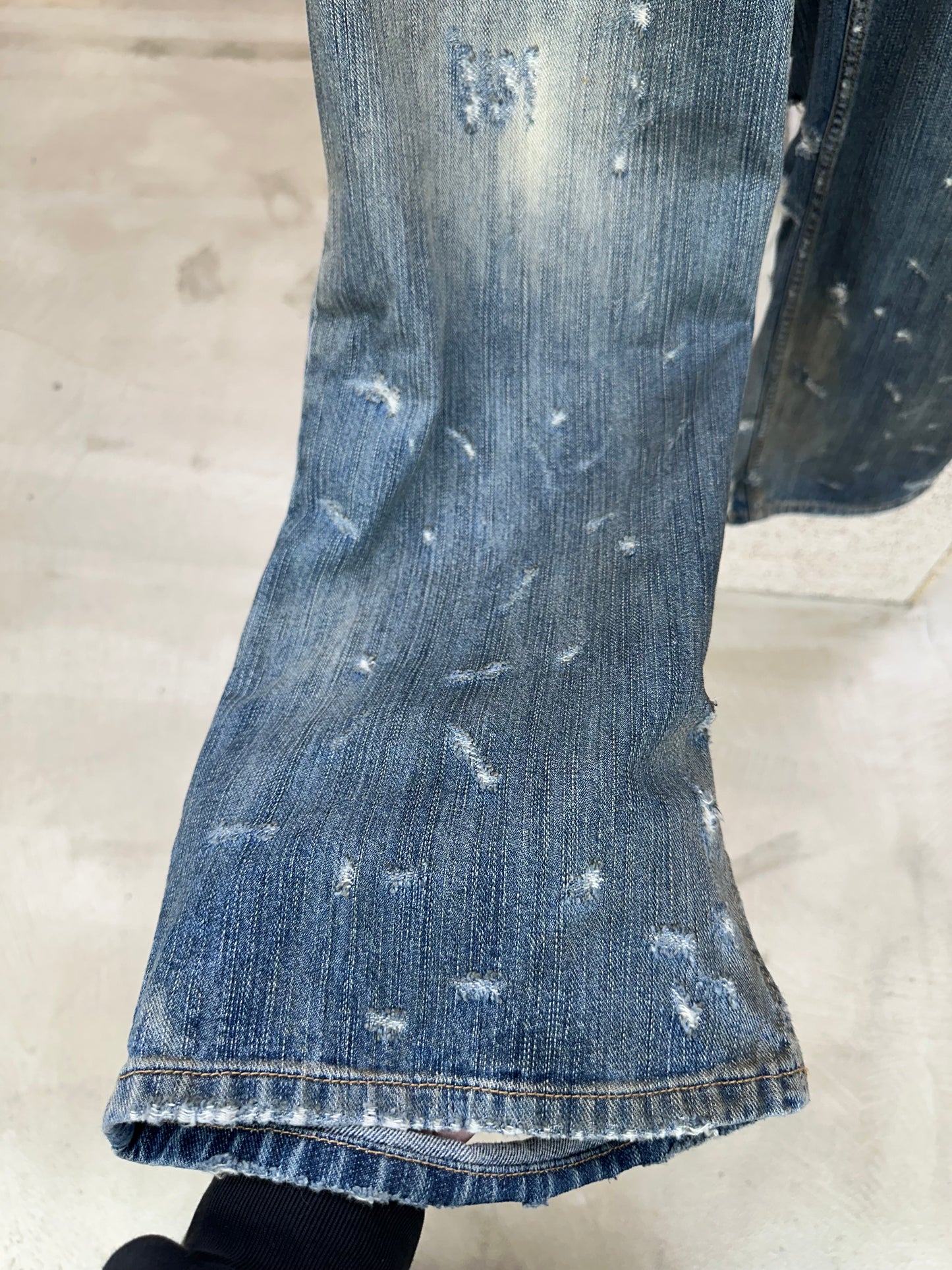 Balenciaga Super Destroyed Jeans Vic Runway Limited