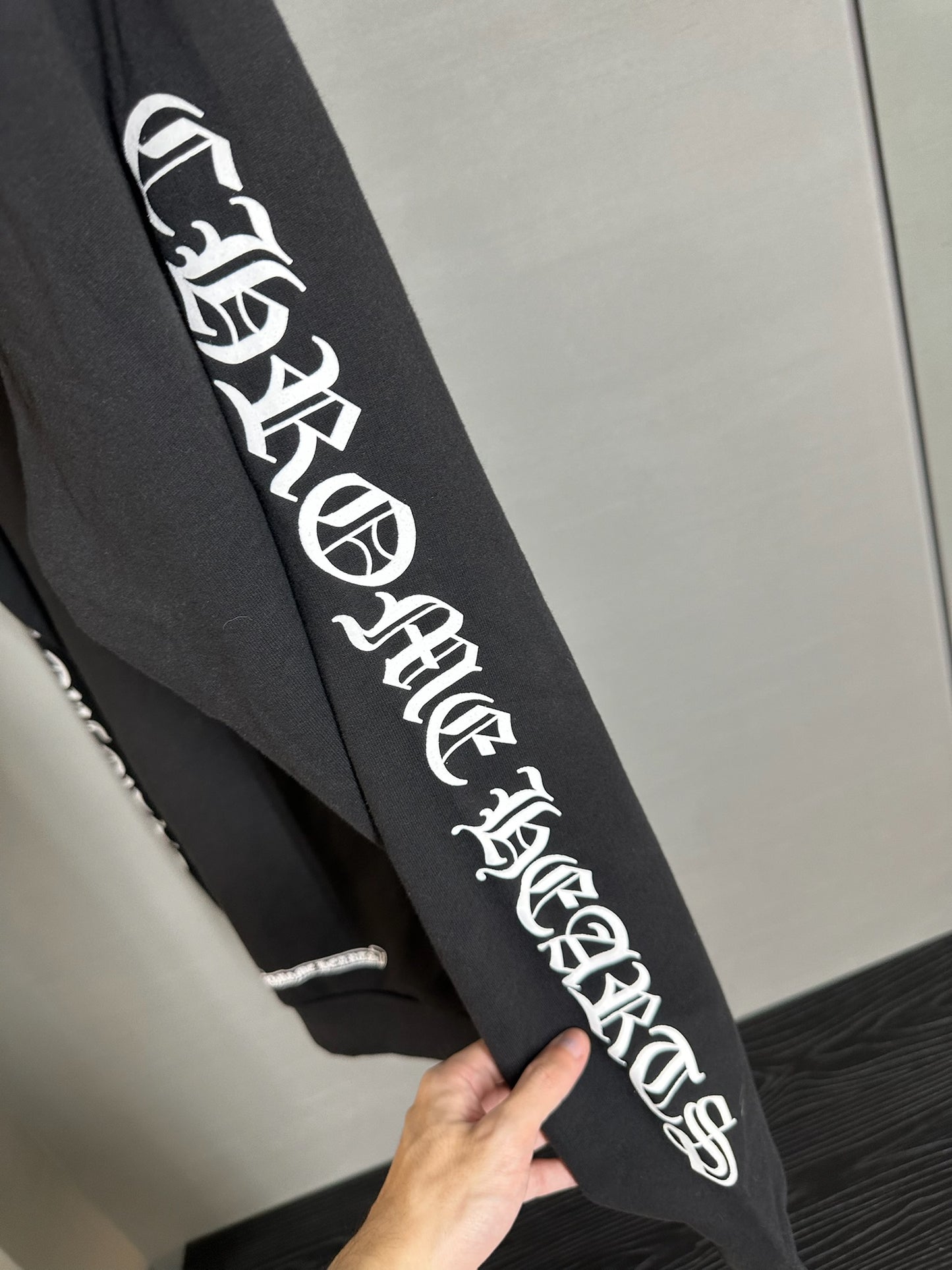 Chrome Hearts Scroll Logo Zip-up