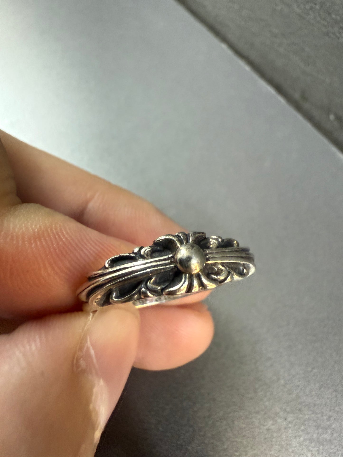 Chrome Hearts baby classic floral cross ring