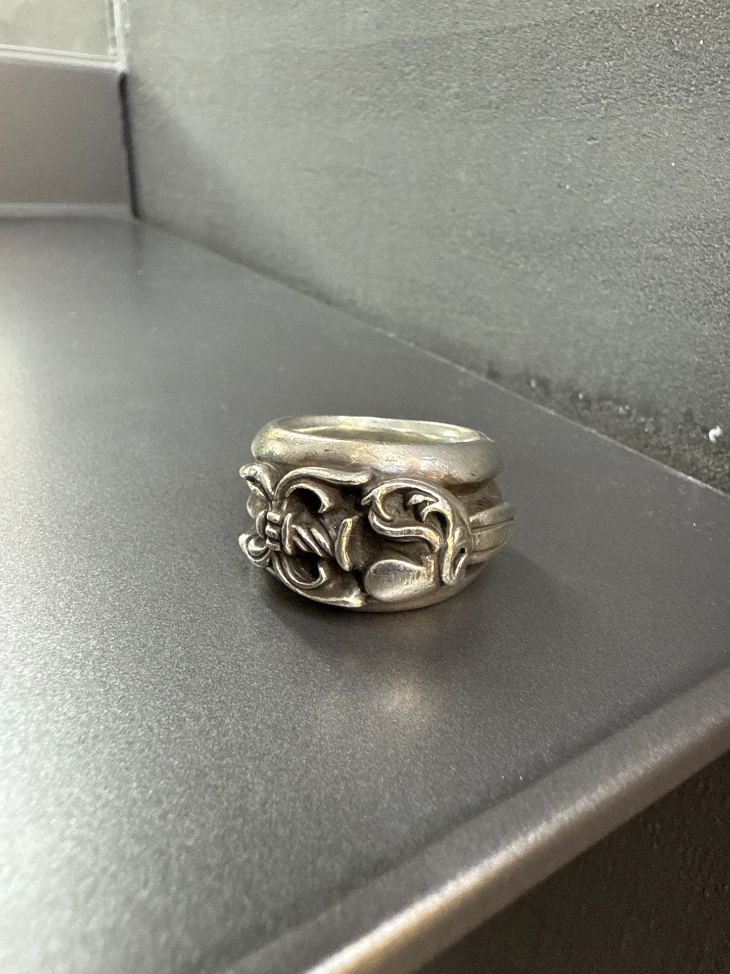 Chrome Hearts Dagger heart ring