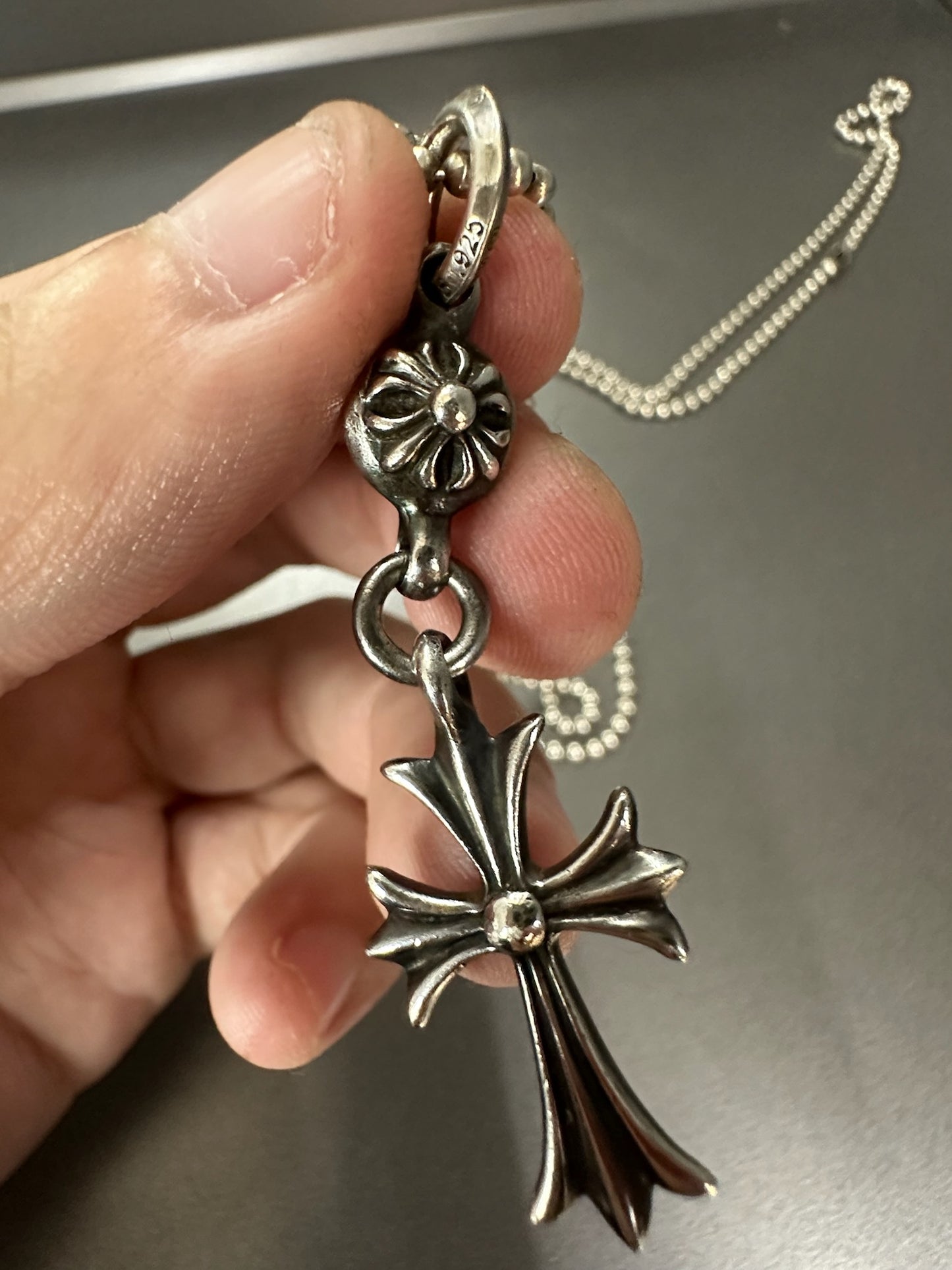 Chrome Hearts Ball Tiny Cross
Pendant