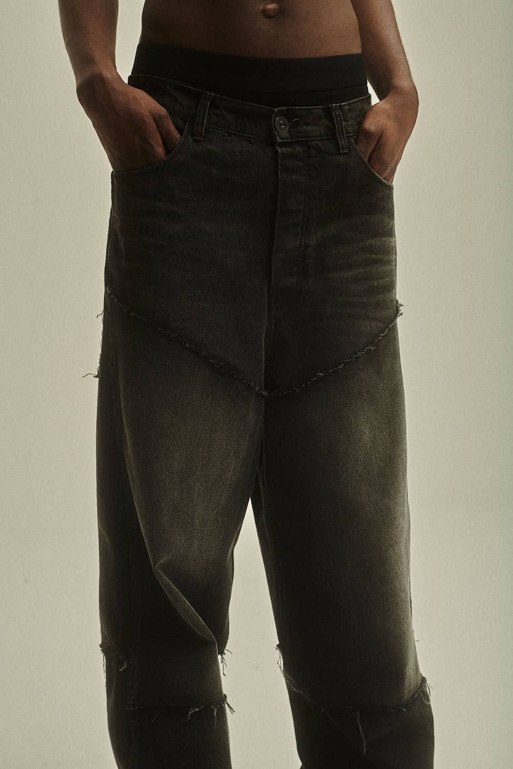 P.L.N. LOW CROTCH DENIM