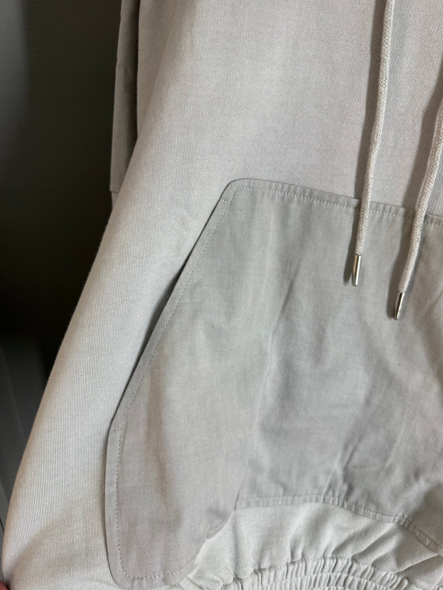 TONDOLO SHOULDER PATCH HOODIE