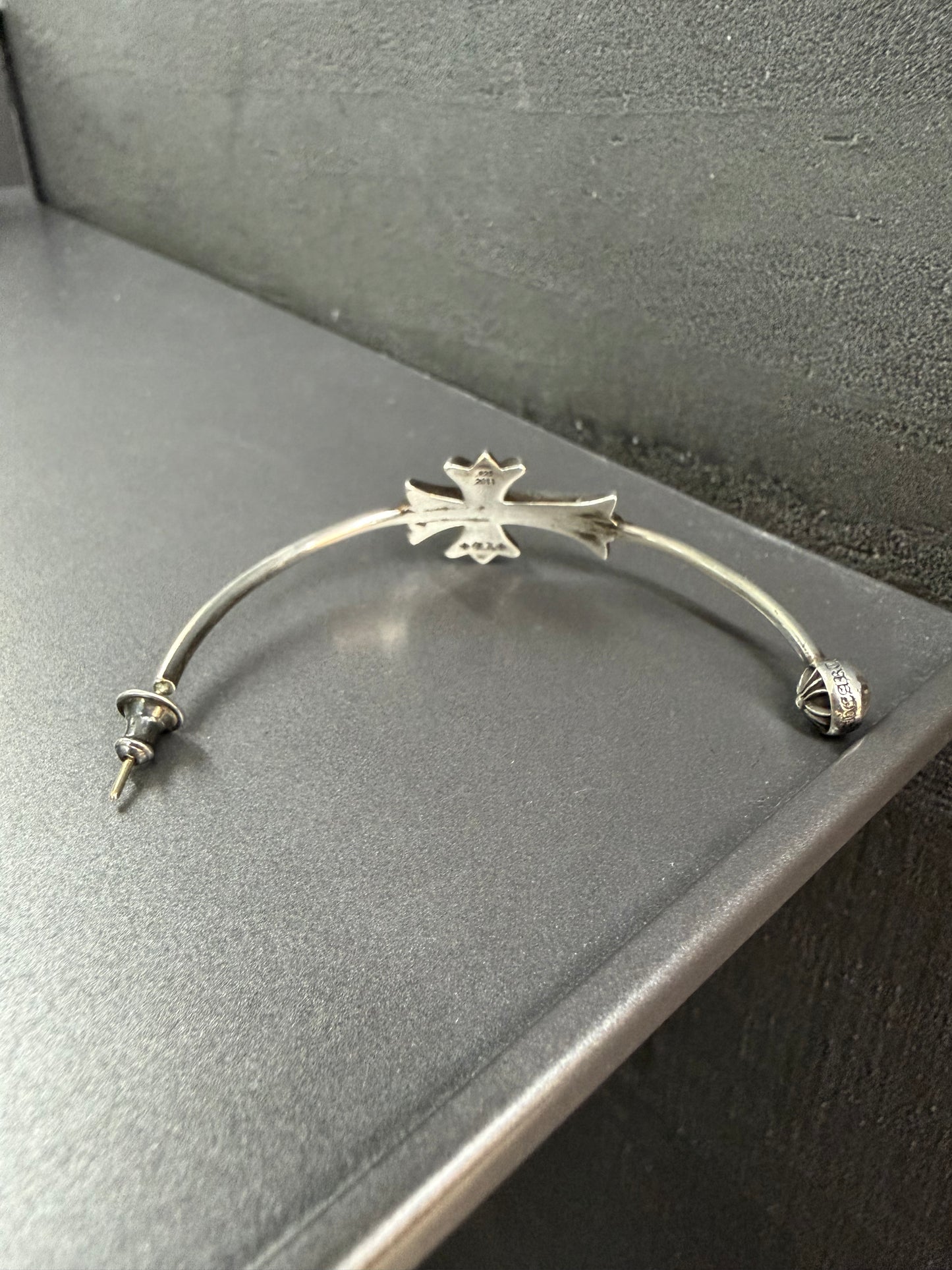 Chrome Hearts Tiny Cross Earring
