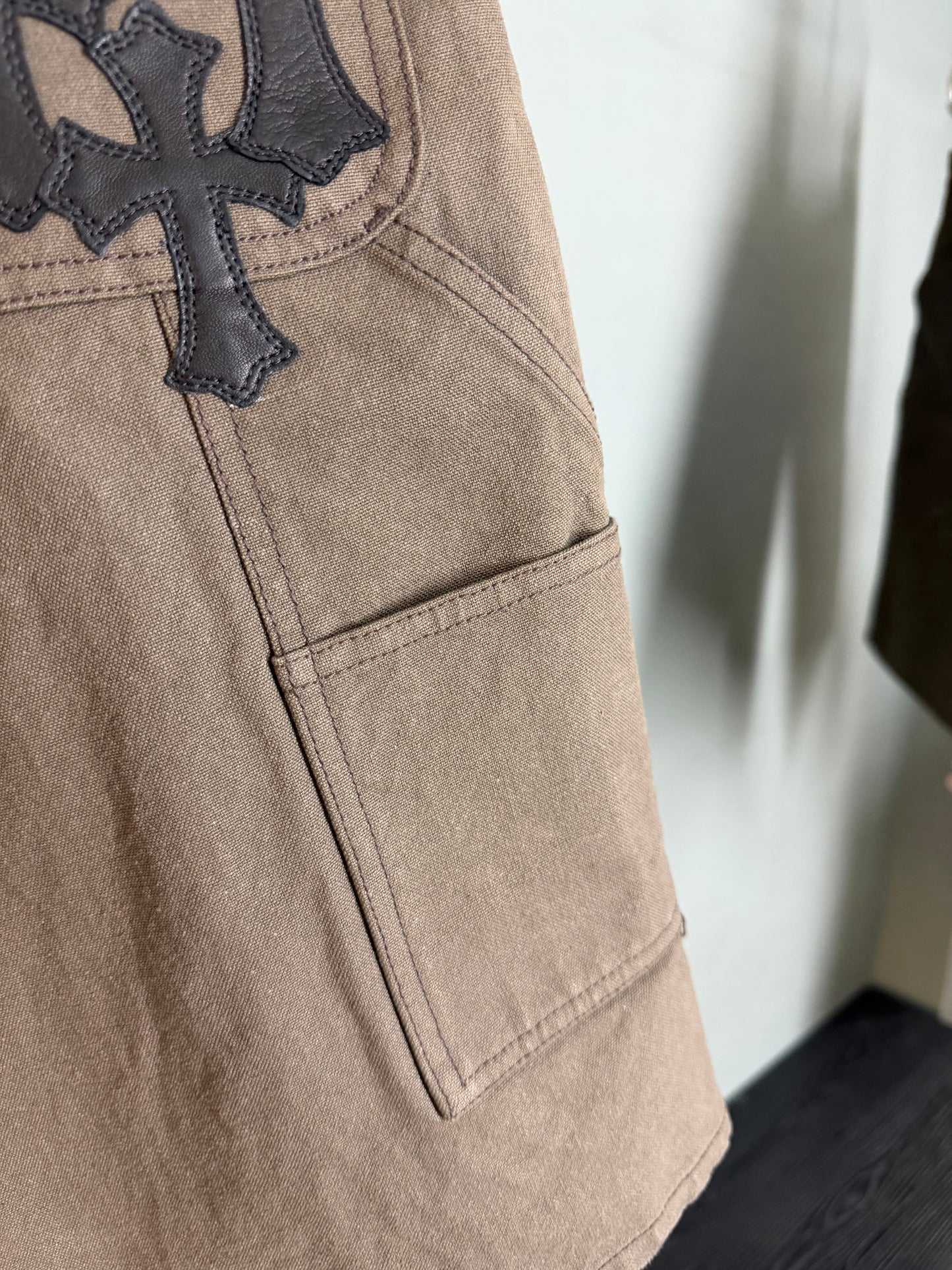 Chrome Hearts Cemetery Cross Patch Carpenter Shorts