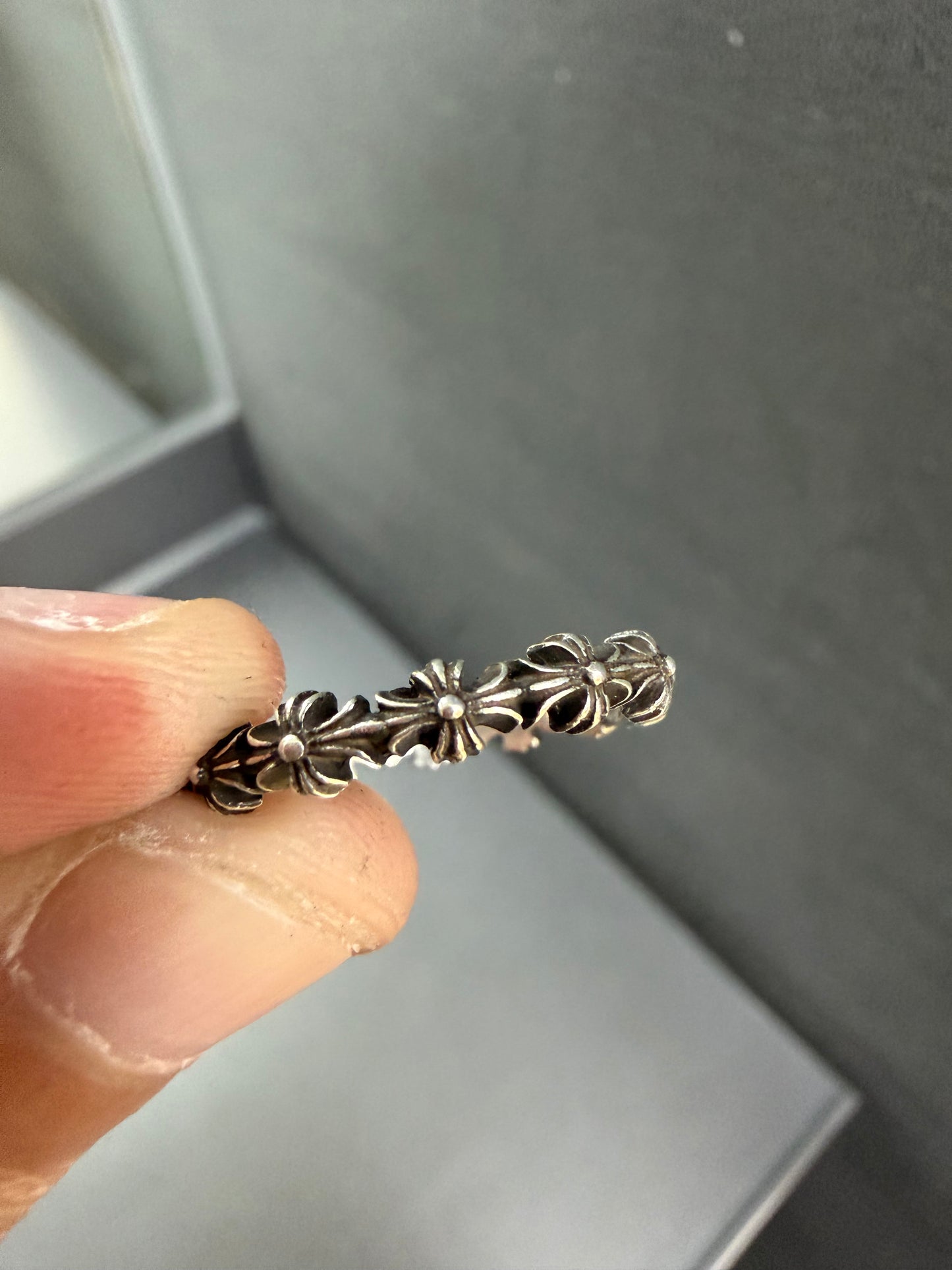 Chrome Hearts Tiny E Band Ring