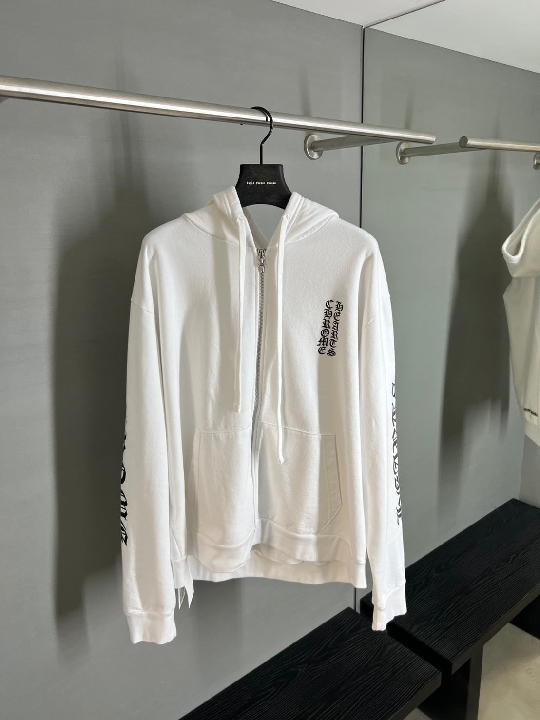 Chrome Hearts Vertical Gothic Logo Zip-up