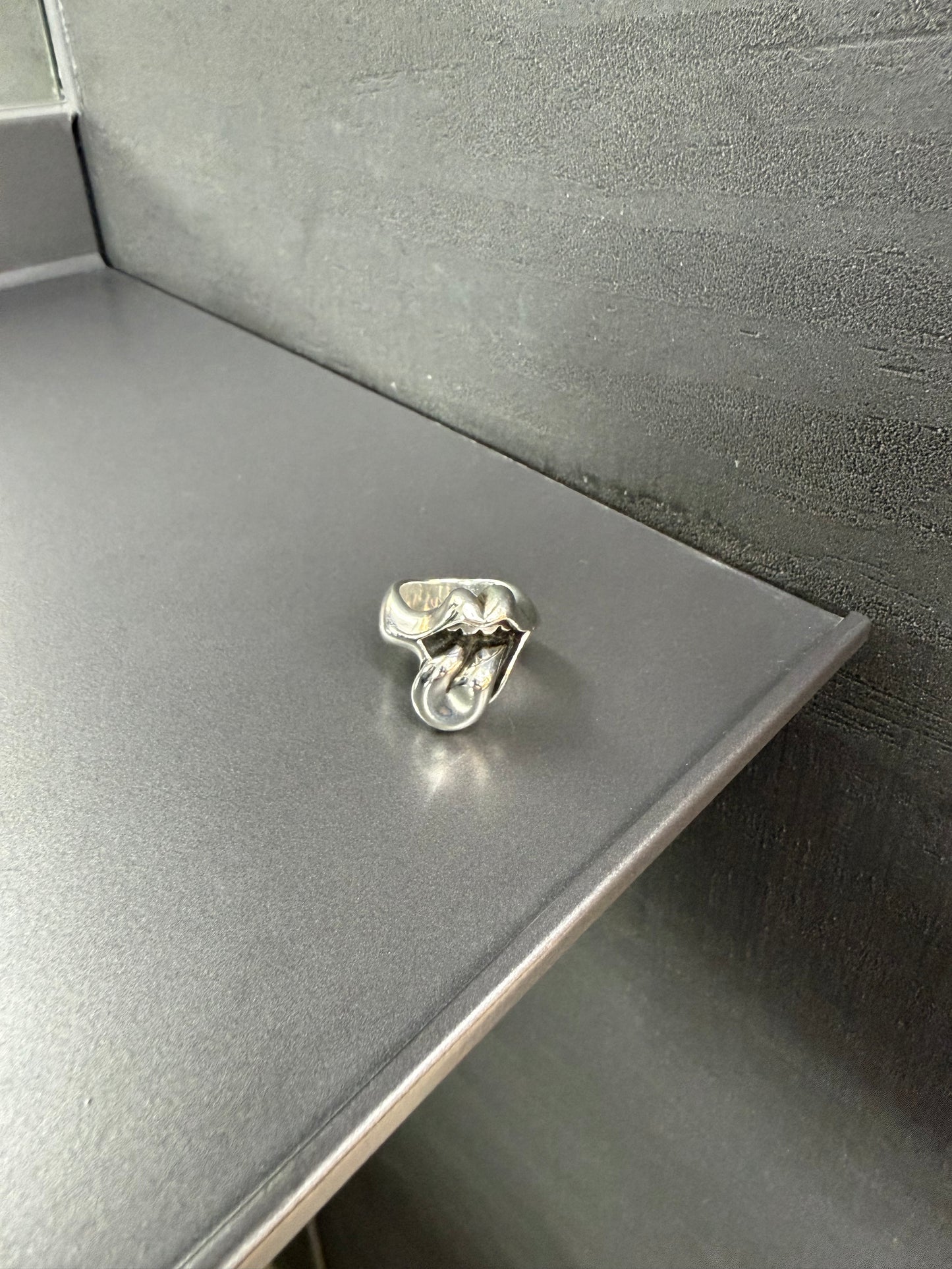 Chrome Hearts rolling stone ring