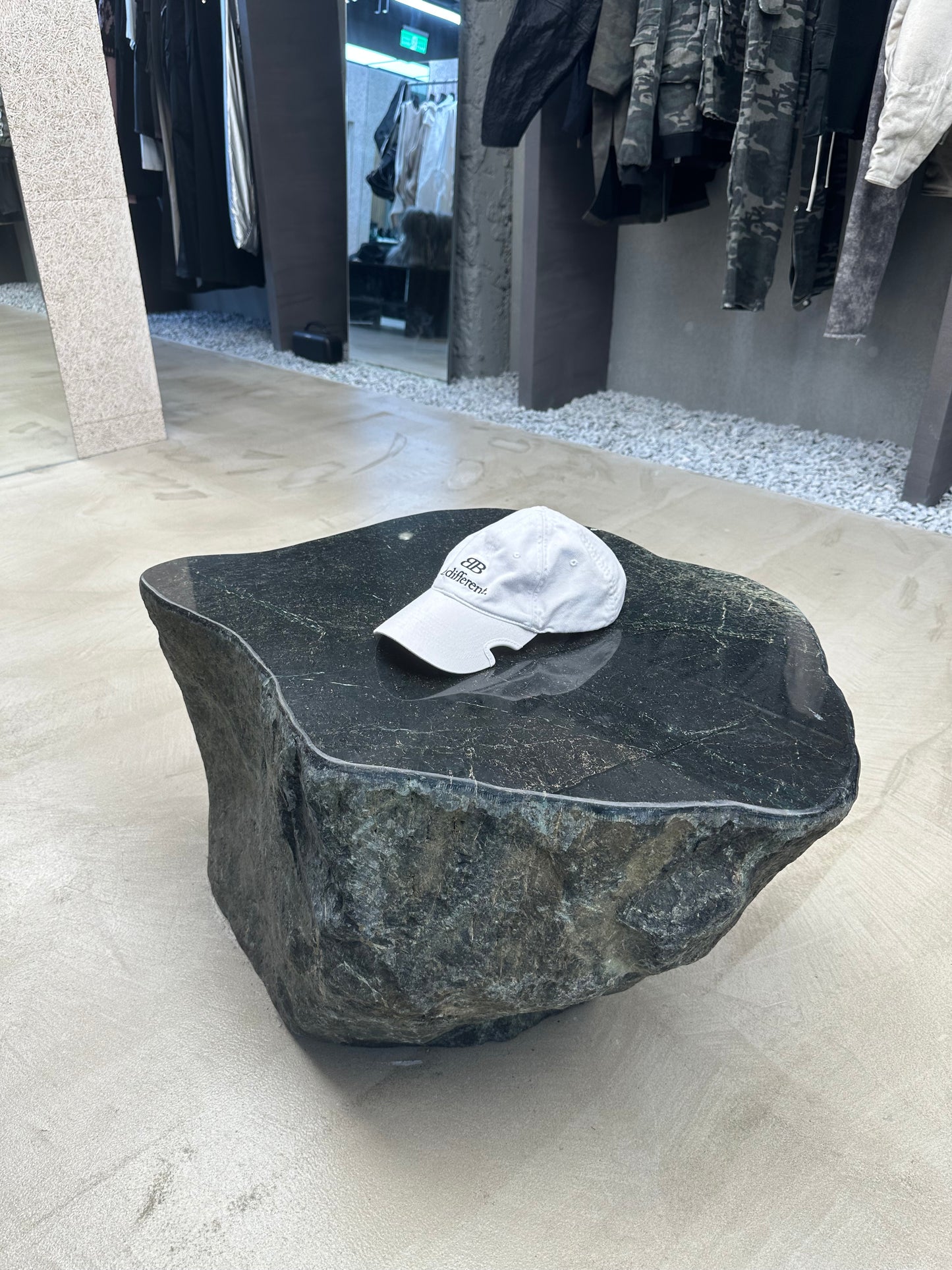 Balenciaga Be Different BB Cap