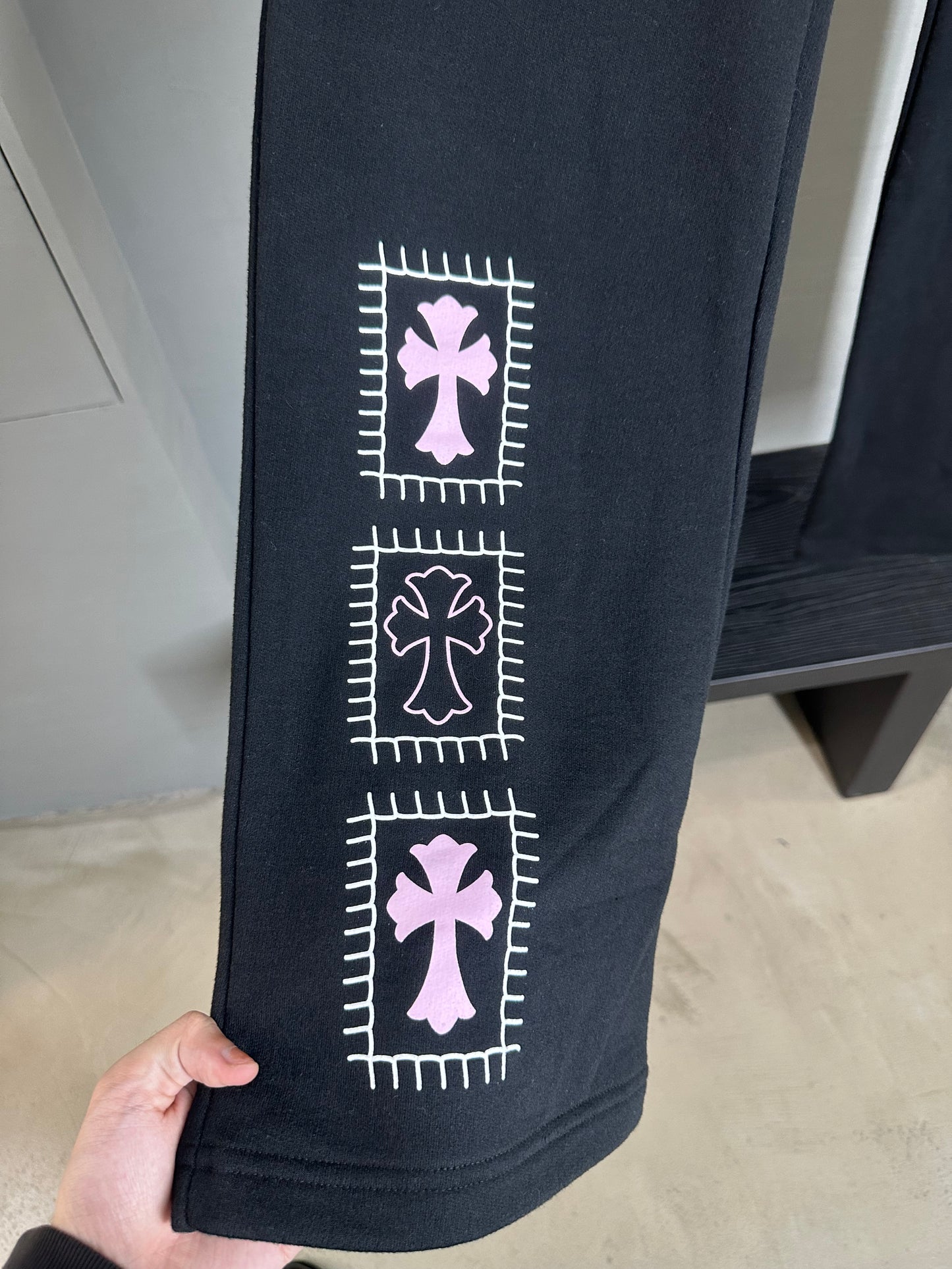 Chrome Hearts Deadly Doll Vine Dagger Floral Heart Sweatpants