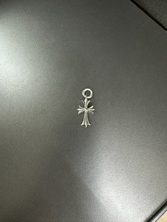 Chrome Hearts Tiny Cross pendant