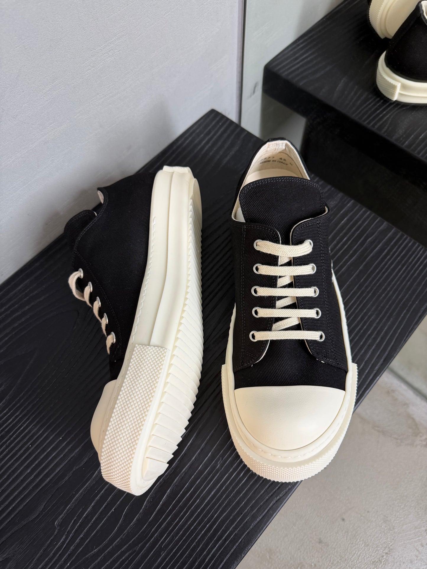 Rick Owens DRKSHDW Extreme Low Sneaks
