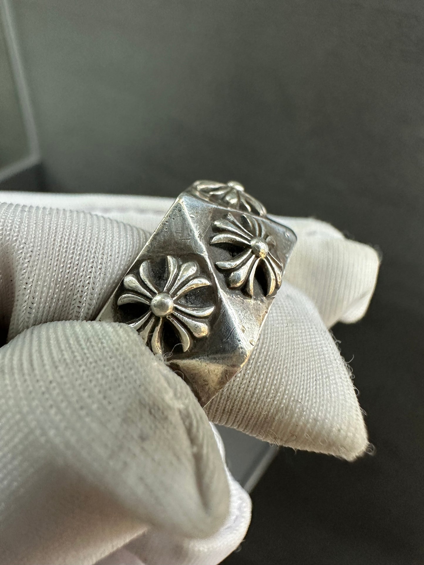 Chrome Hearts Pentagon Cross Ring