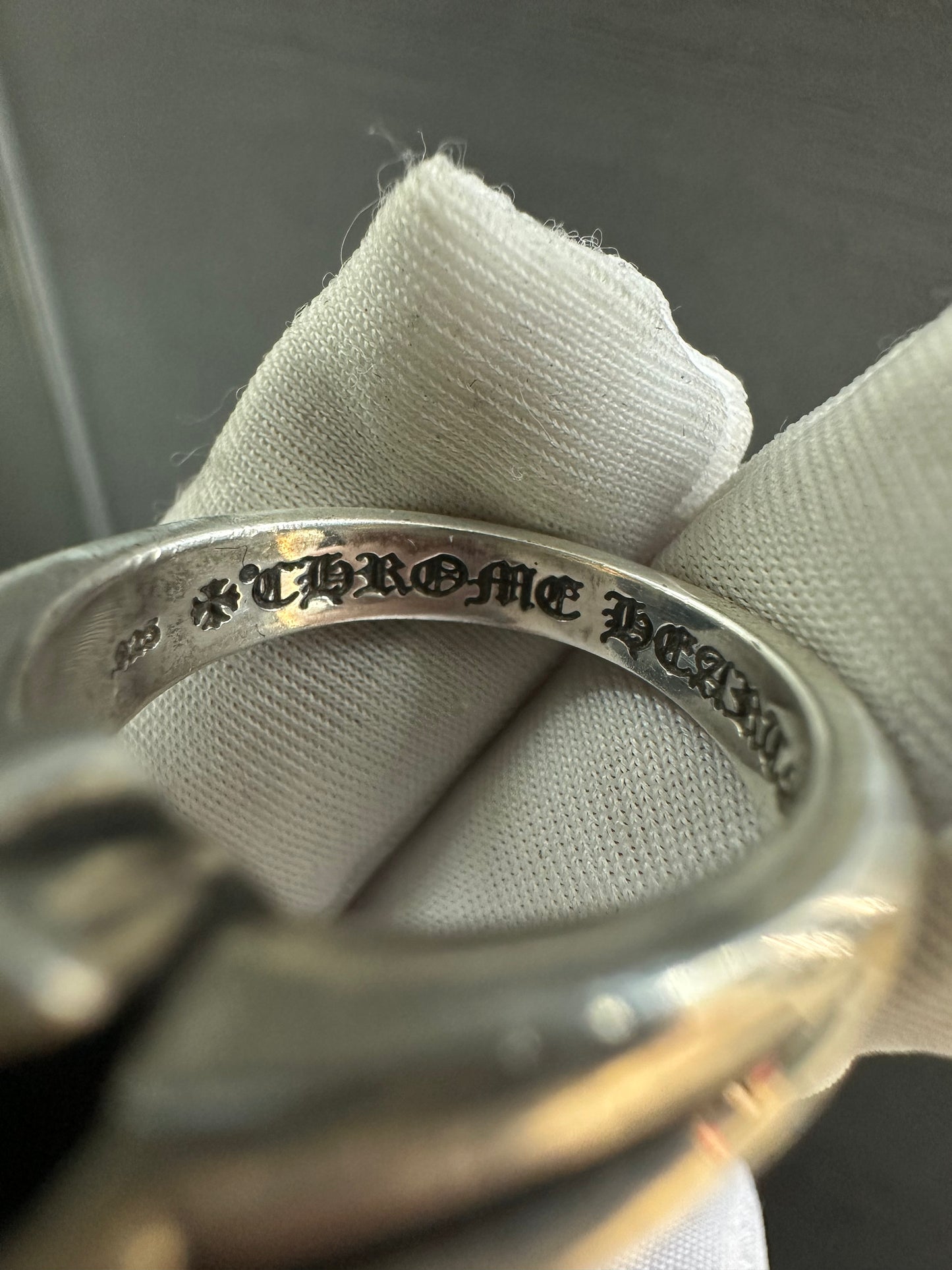 Chrome Hearts Cut Out Maltese Plus Ring
