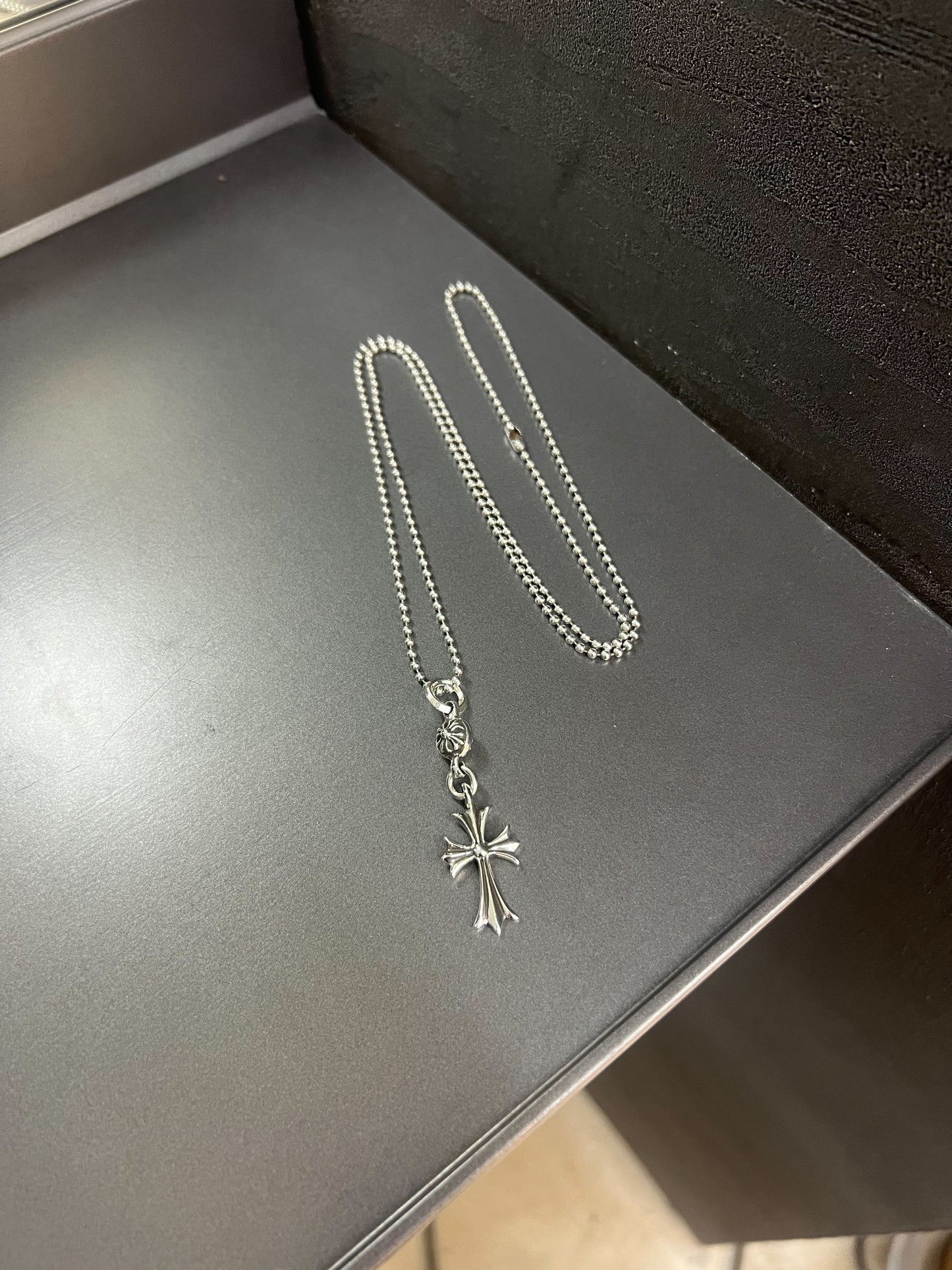 Chrome Hearts Ball Tiny Cross
Pendant