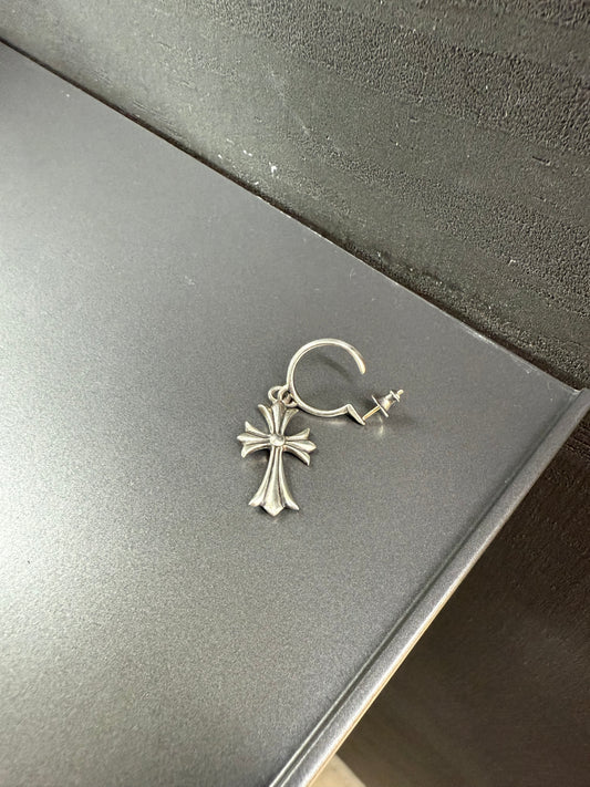 Chrome Hearts tiny pendant earring