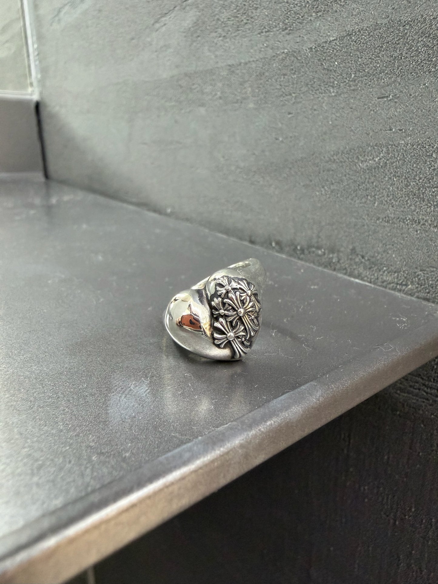 Chrome Hearts Cemetery Cross Heart Ring