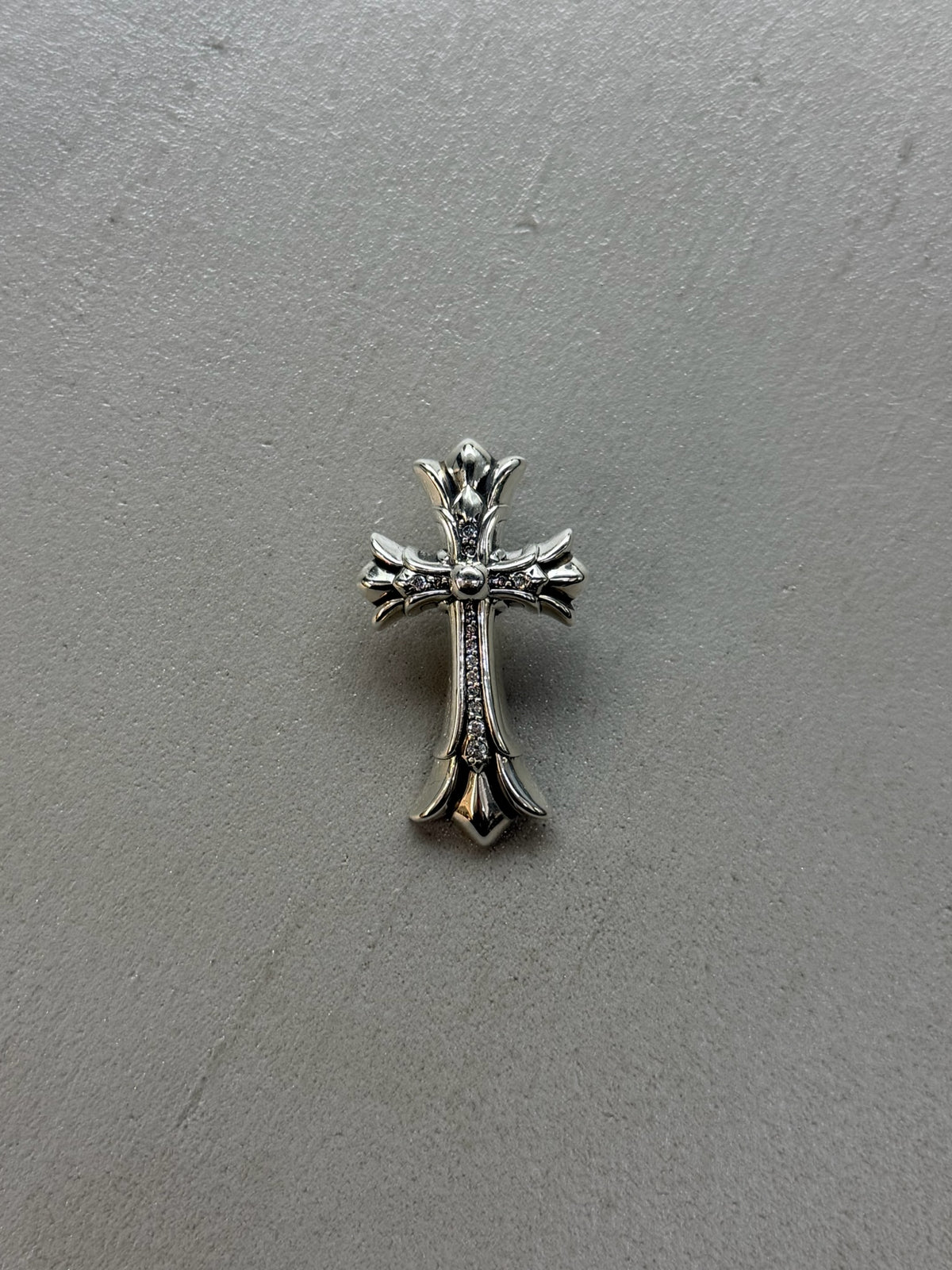 Chrome Hearts Double Cross DBL Pendant with Diamonds