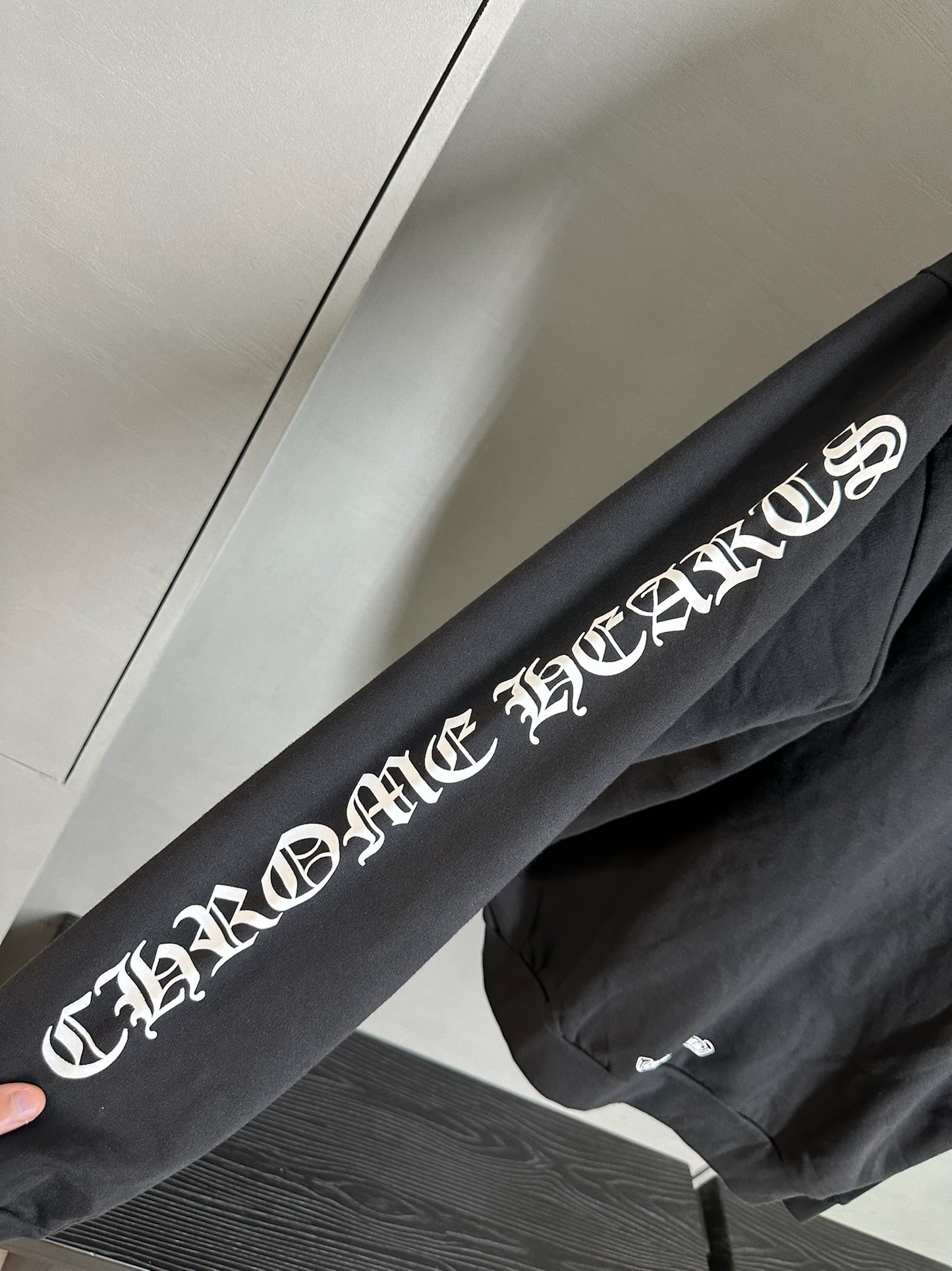 Chrome Hearts Scroll Logo Zip-up