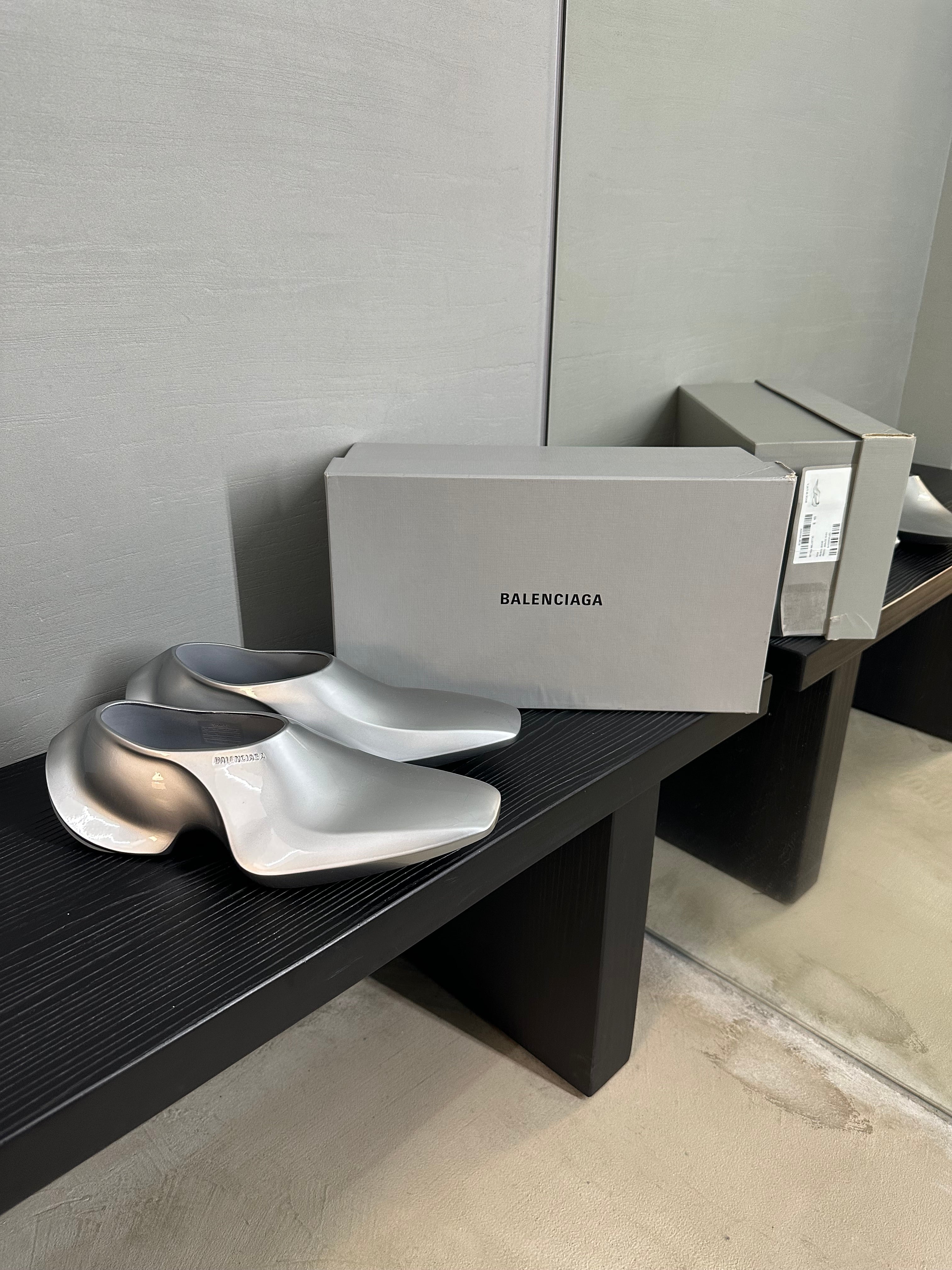 Balenciaga Silver Metallic Space Shoes – Style Fusion Studio