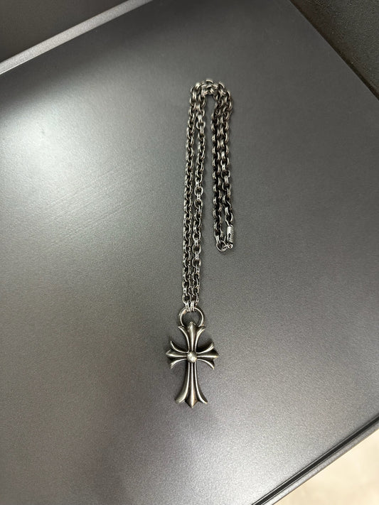 Chrome Hearts Cross pendant with paperchain