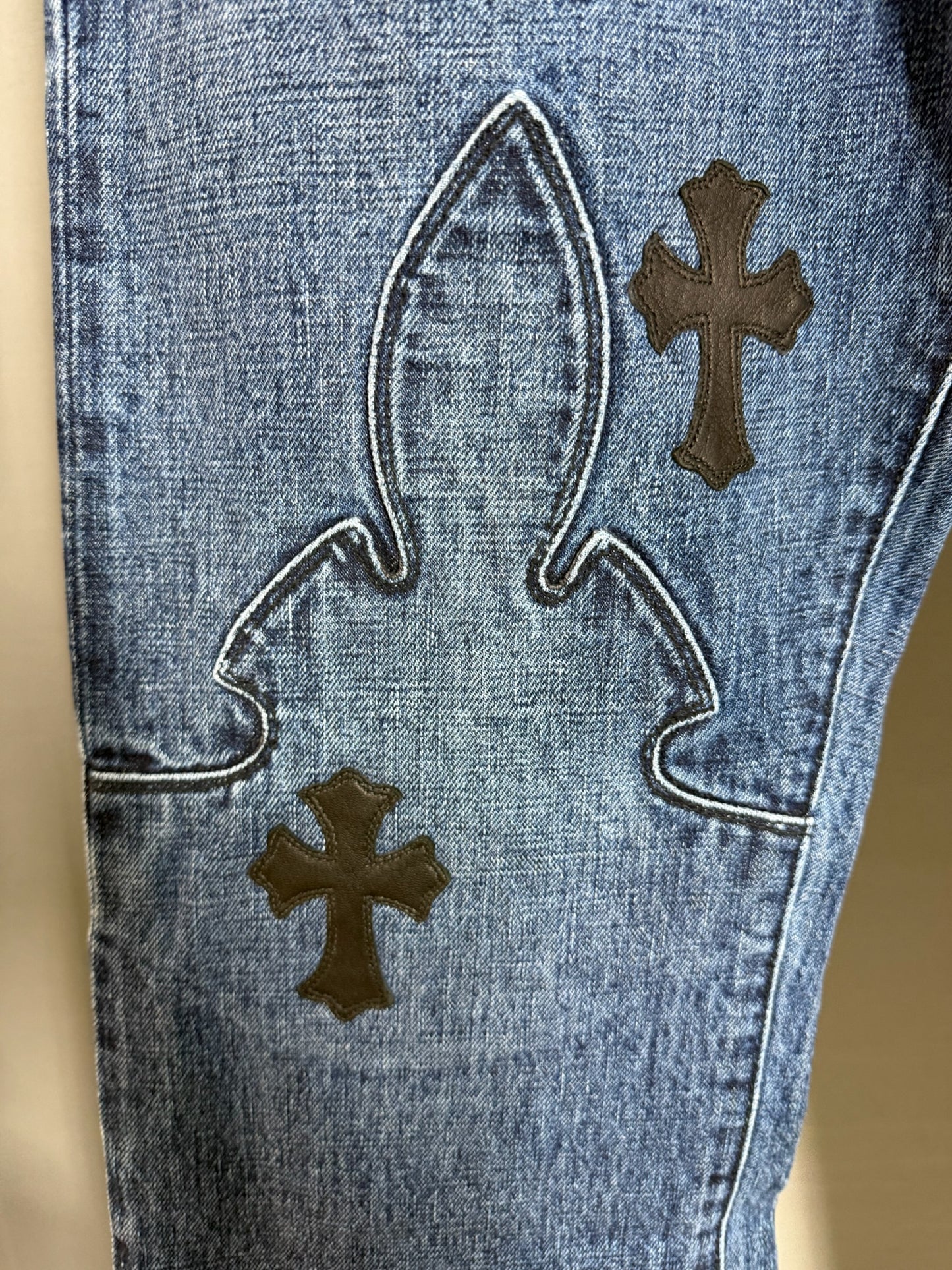 Chrome Hearts Cross Patch Fleur Knee Jeans