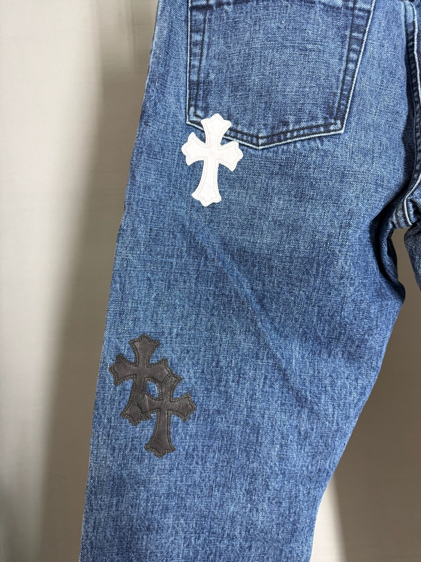 Chrome Hearts Cross Patch Fleur Knee Jeans