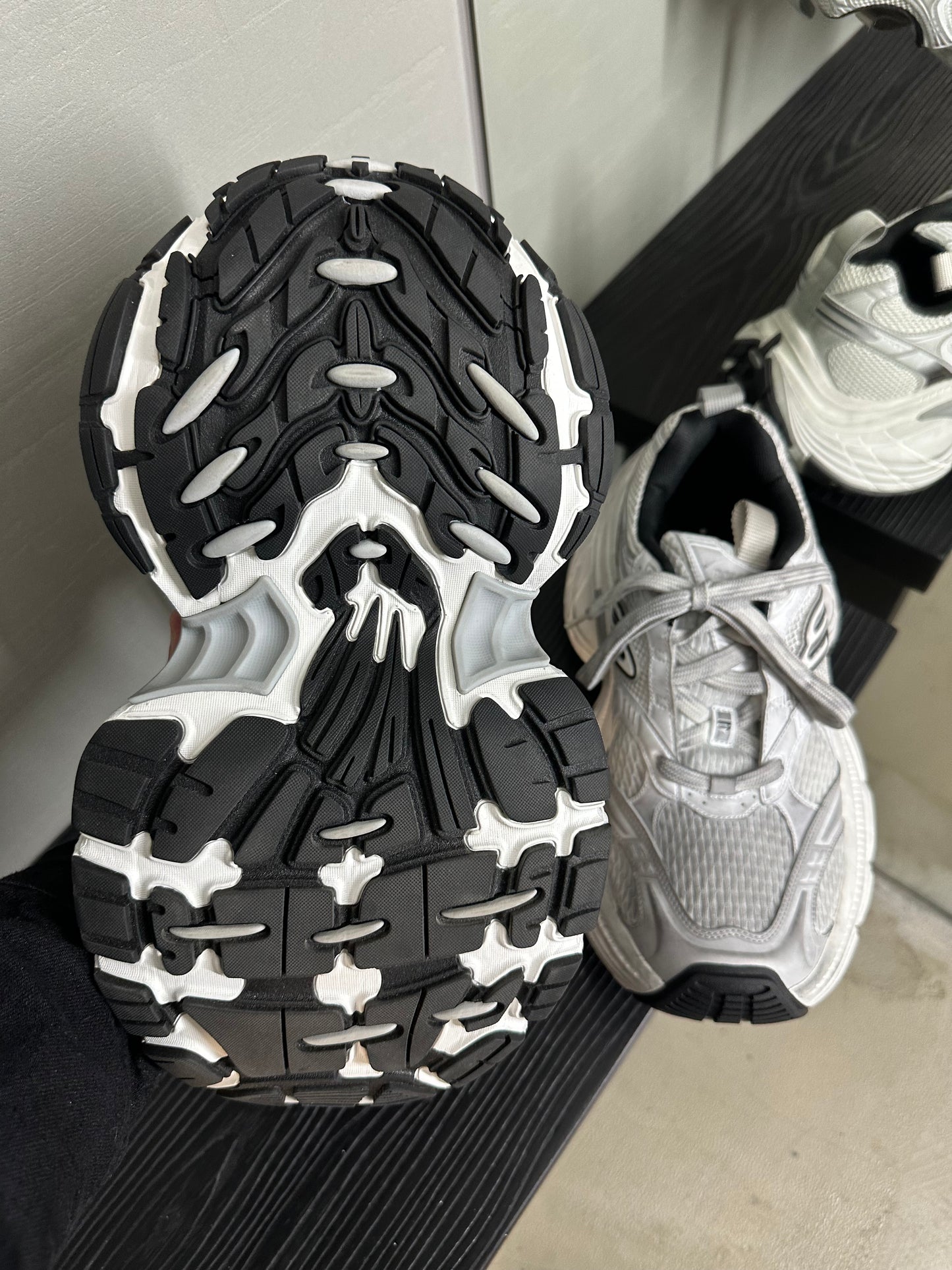 Balenciaga 10XL Sneakers