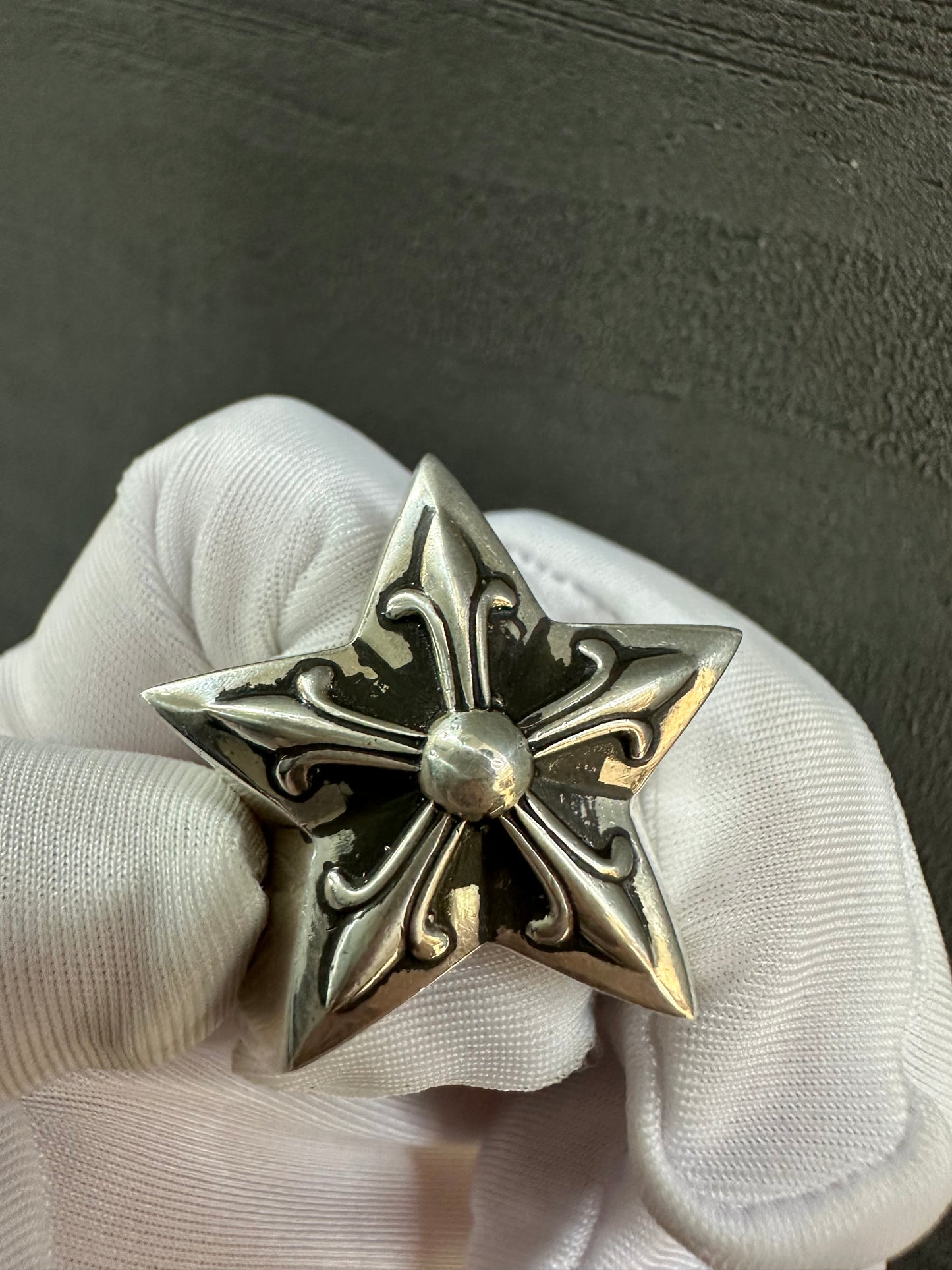 Chrome Hearts Large Star Ring