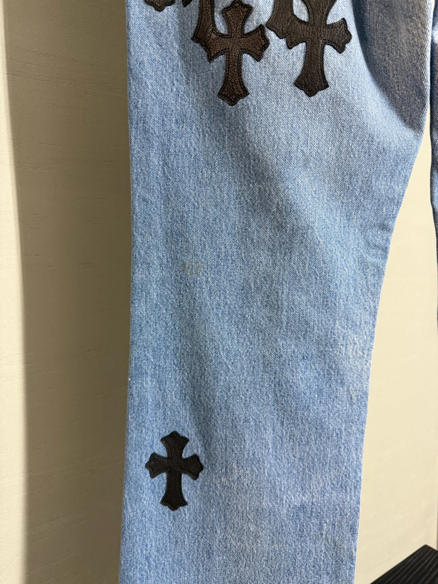 Chrome Hearts Leather Cross Patch 517 Jeans