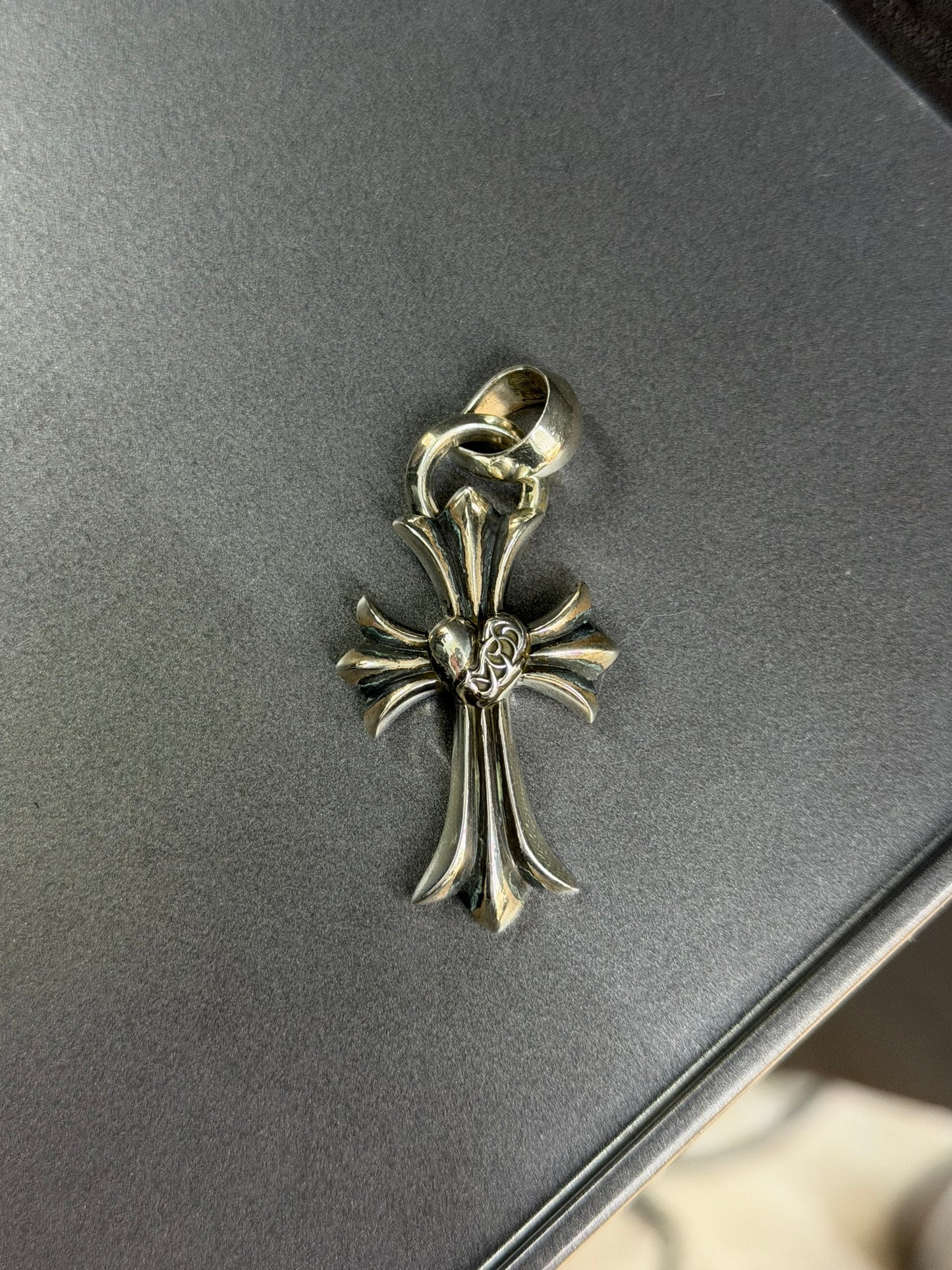 Chrome Hearts Vine Heart Cross Pendant
