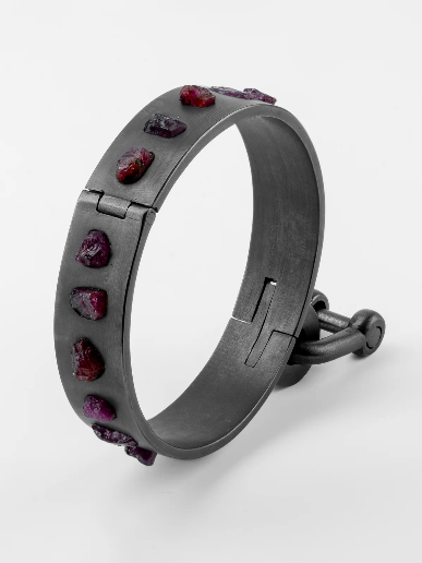 Parts Of Four Restraint Cuff (Charm Version, Embed, Dirty Ruby Slabs, 15mm, KA+DRUS)