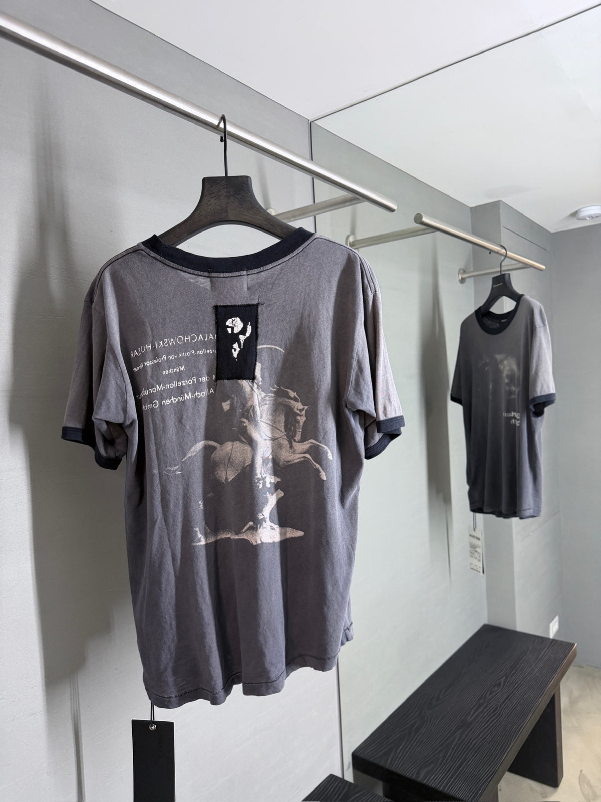 Enfants Riches Déprimés Porcelain Dog Patch Ringer T-Shirt