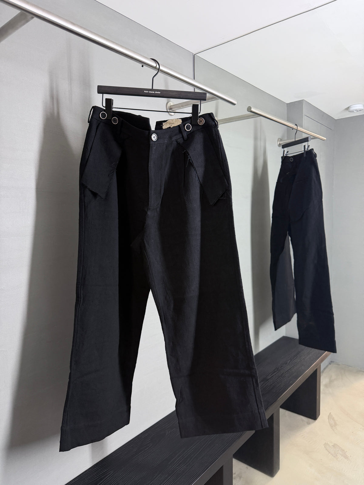 Peng Tai “SMULTRONSTÄLLE” Moon Trouser
