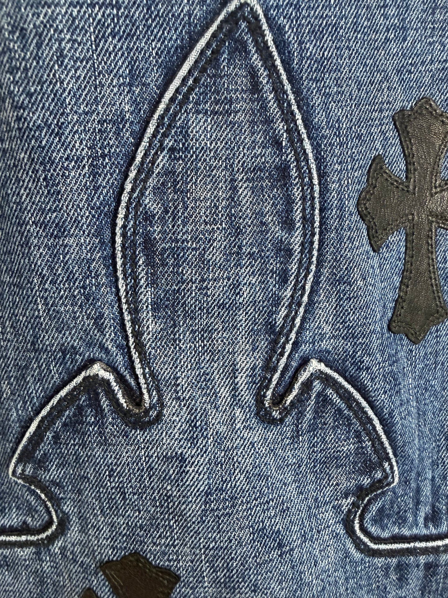 Chrome Hearts Fleur Knee Cross Patch Jeans