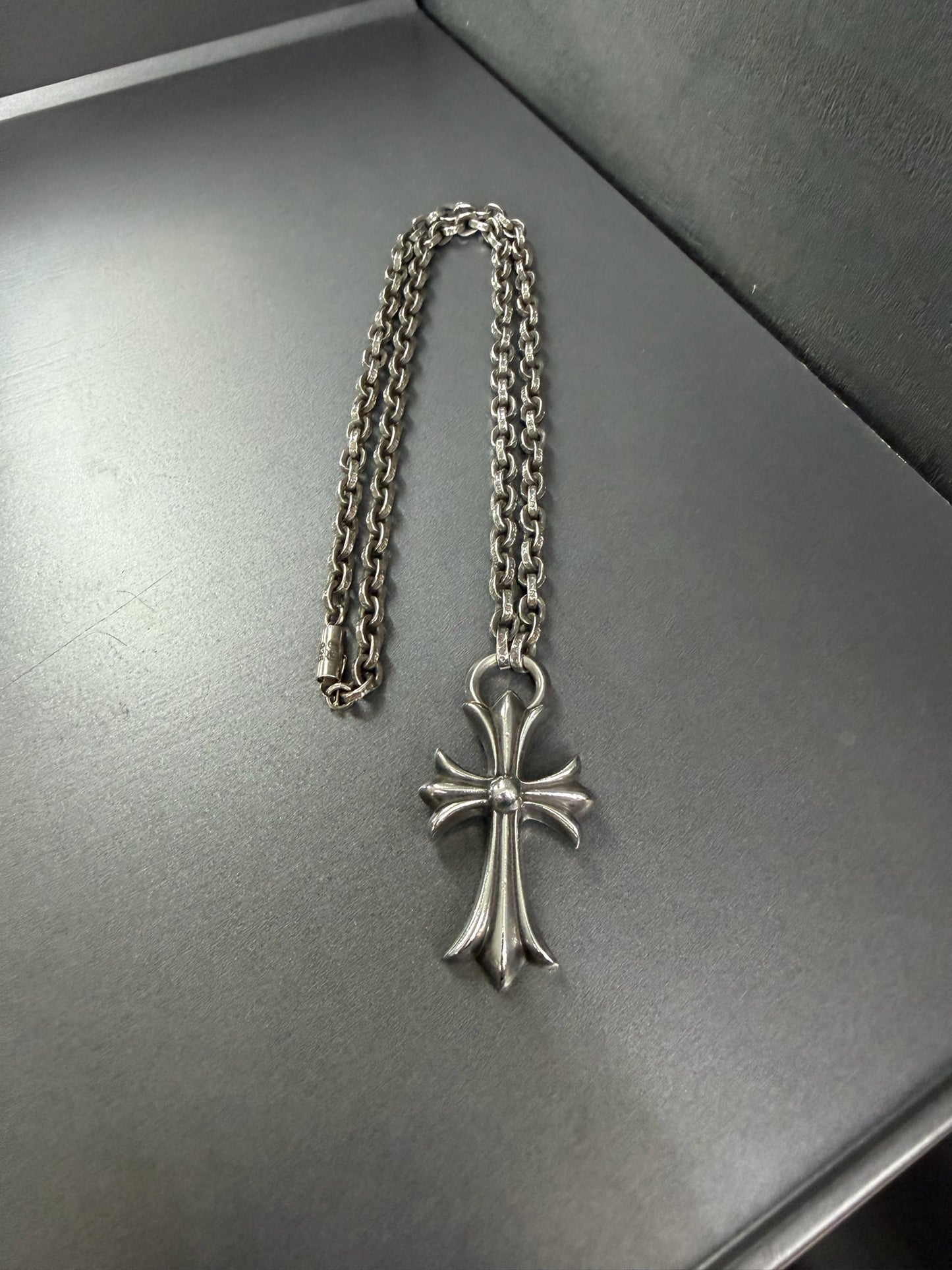 Chrome Hearts Cross Pendant with Paperchain