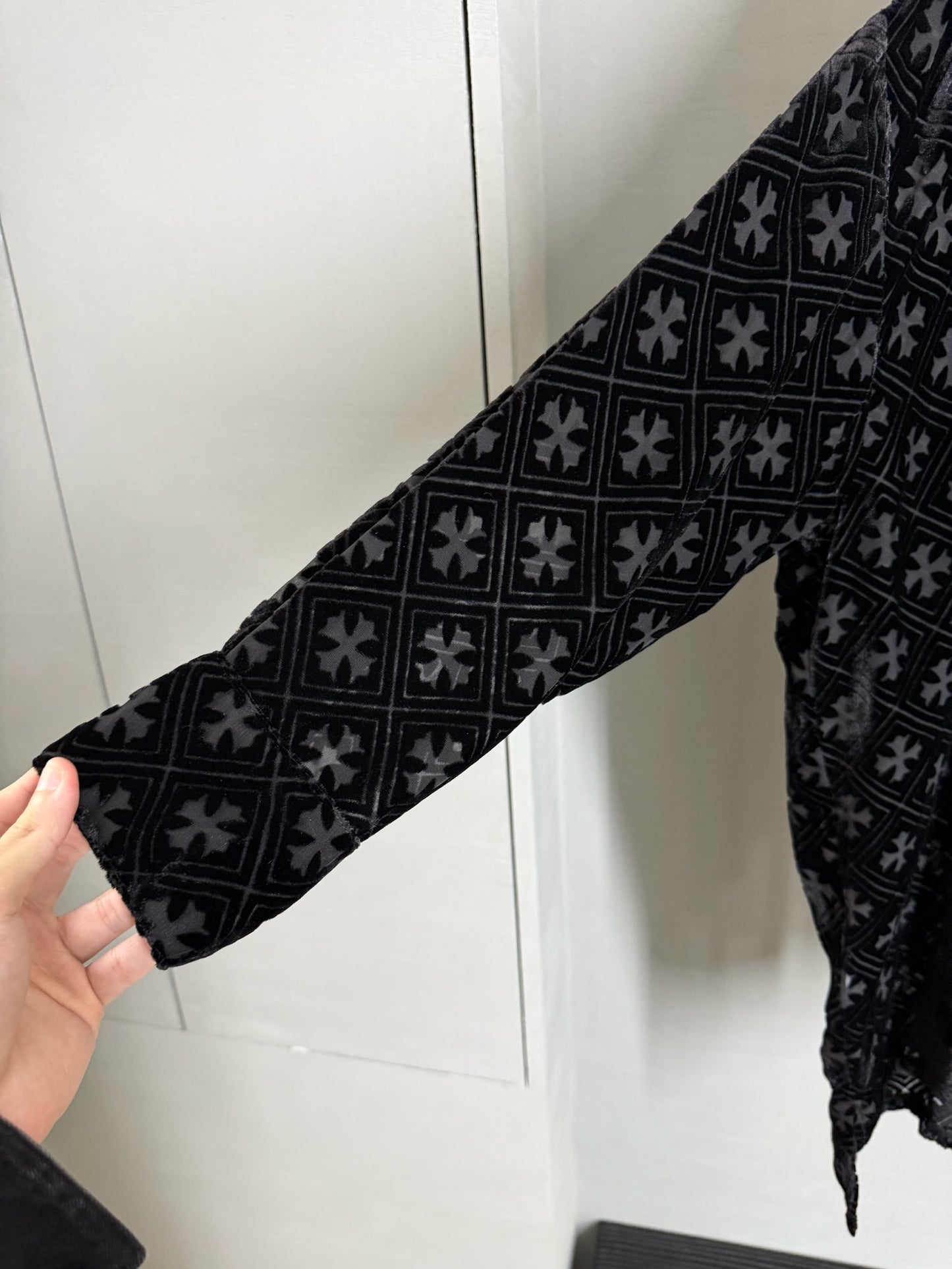 Chrome Hearts Mahal Kita Monogram Cross Velvet Shirt