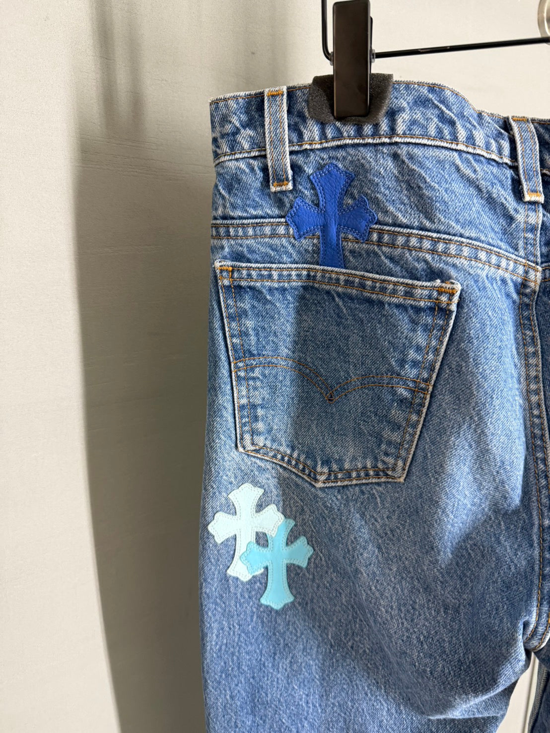Chrome Hearts Miami Exclusive Cross Patch 517 Jeans