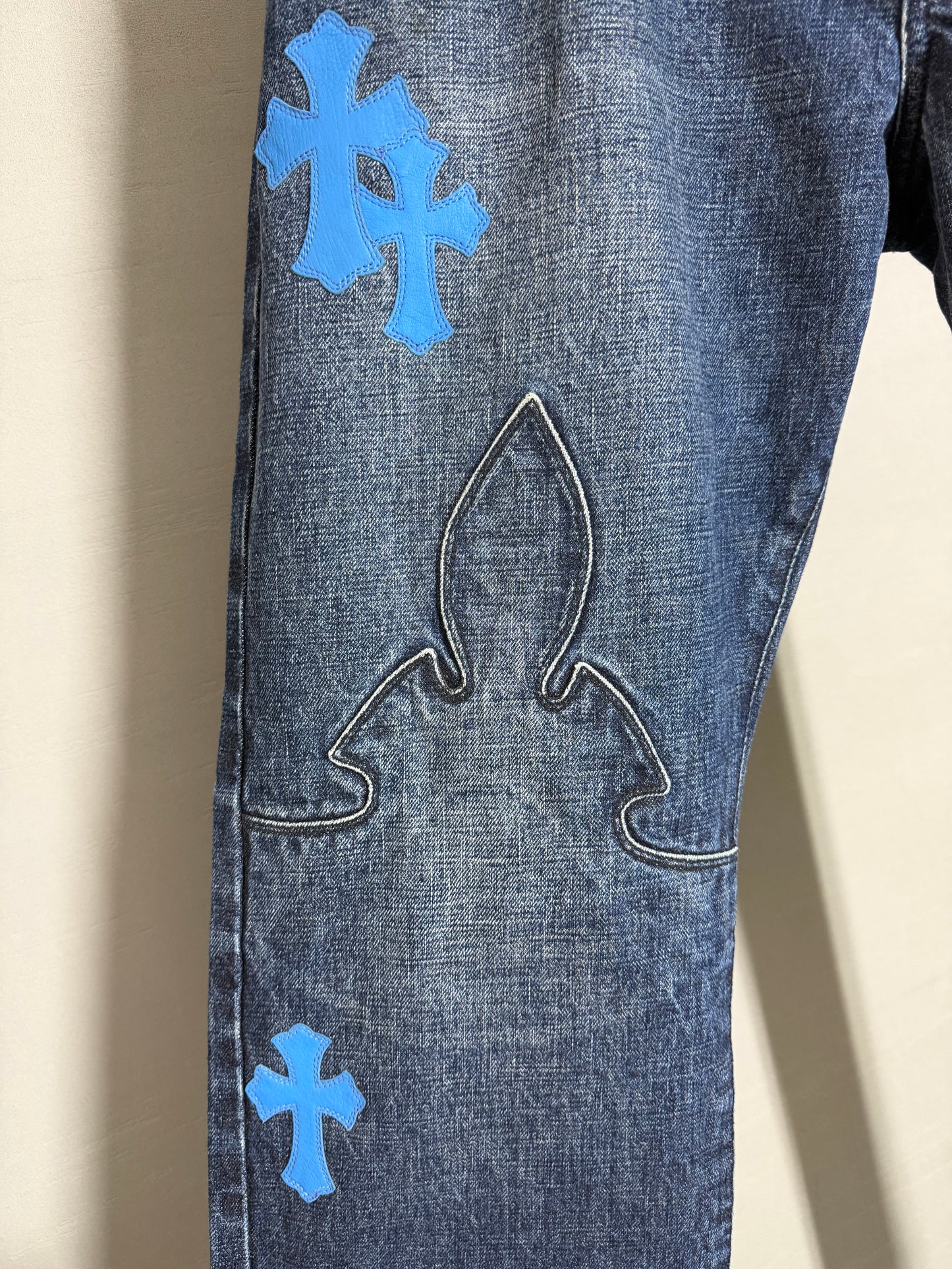 Chrome Hearts Cross Patch Fleur Jeans