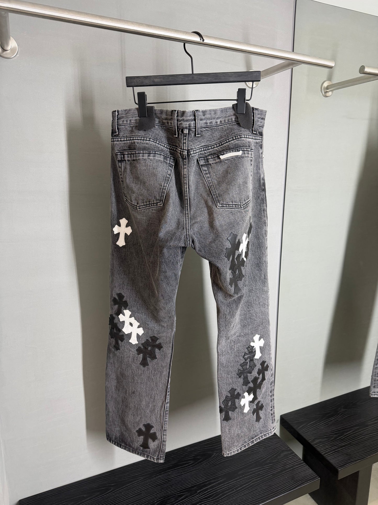 Chrome Hearts Fleur Knee Cross Patch Jeans