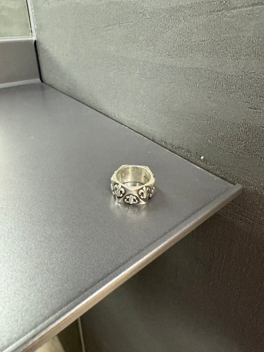 Chrome Hearts pentagon fleur ring